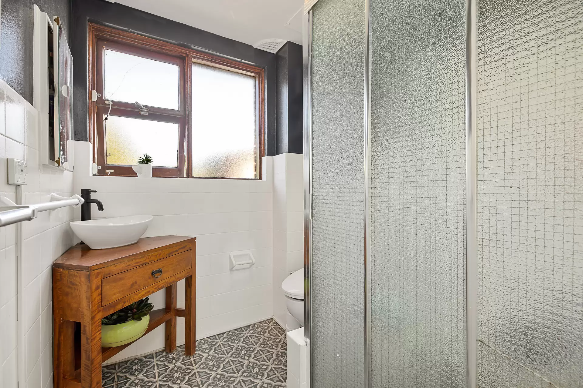 8/10 Coulter Street, Gladesville Sold by Cassidy Real Estate - image 1