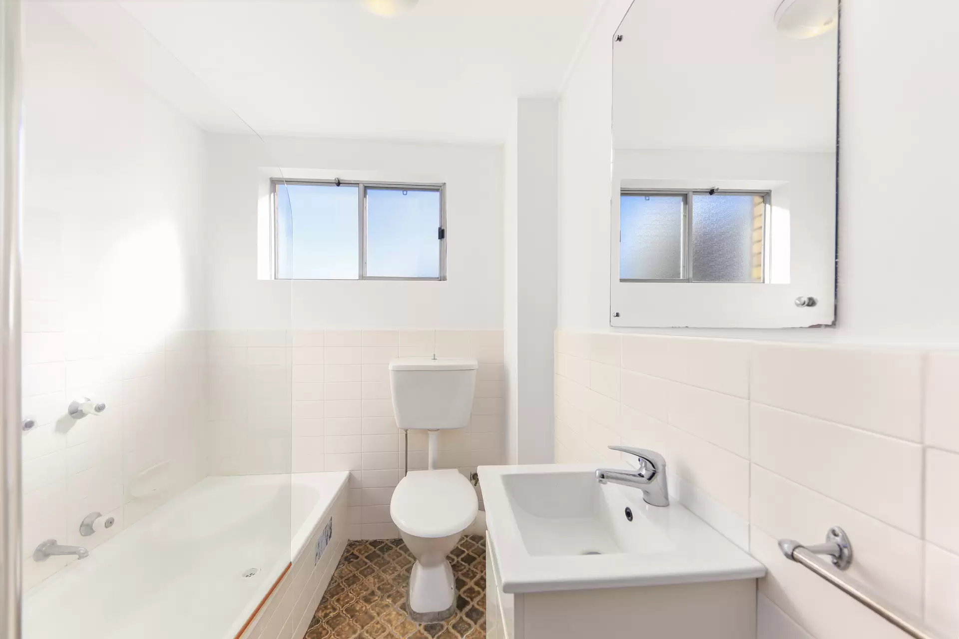 10/9a Cambridge Street, Gladesville Sold by Cassidy Real Estate - image 1