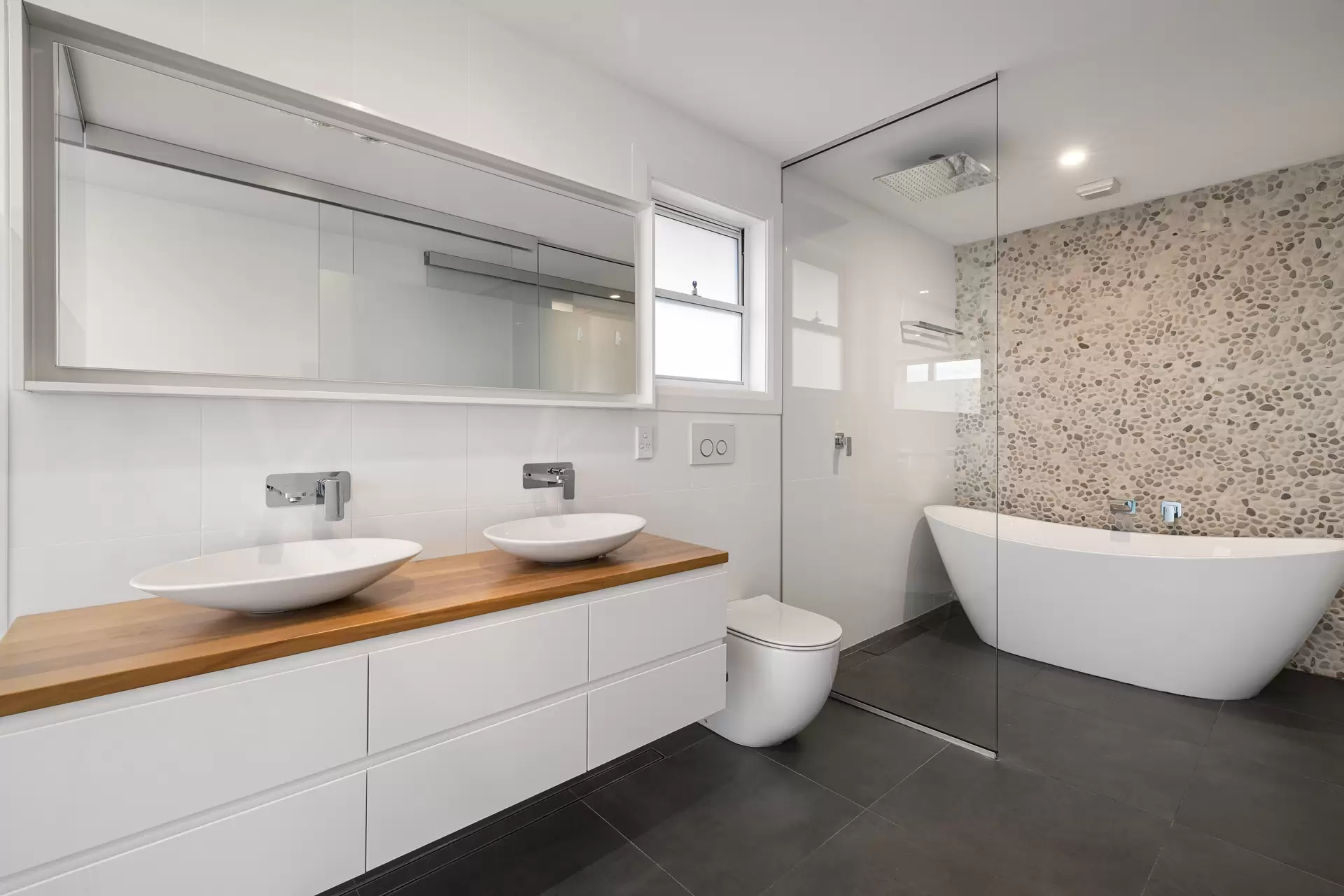 3 Pellisier Road, Putney Sold by Cassidy Real Estate - image 1