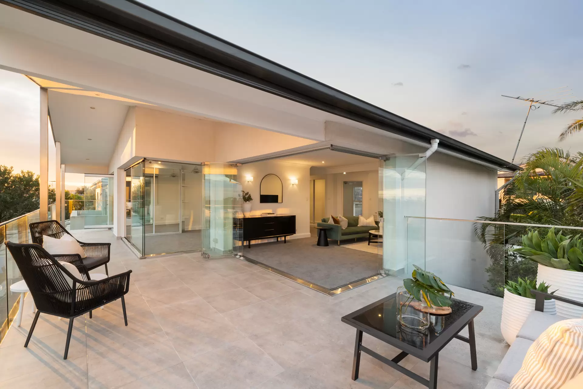 3 Pellisier Road, Putney Sold by Cassidy Real Estate - image 1