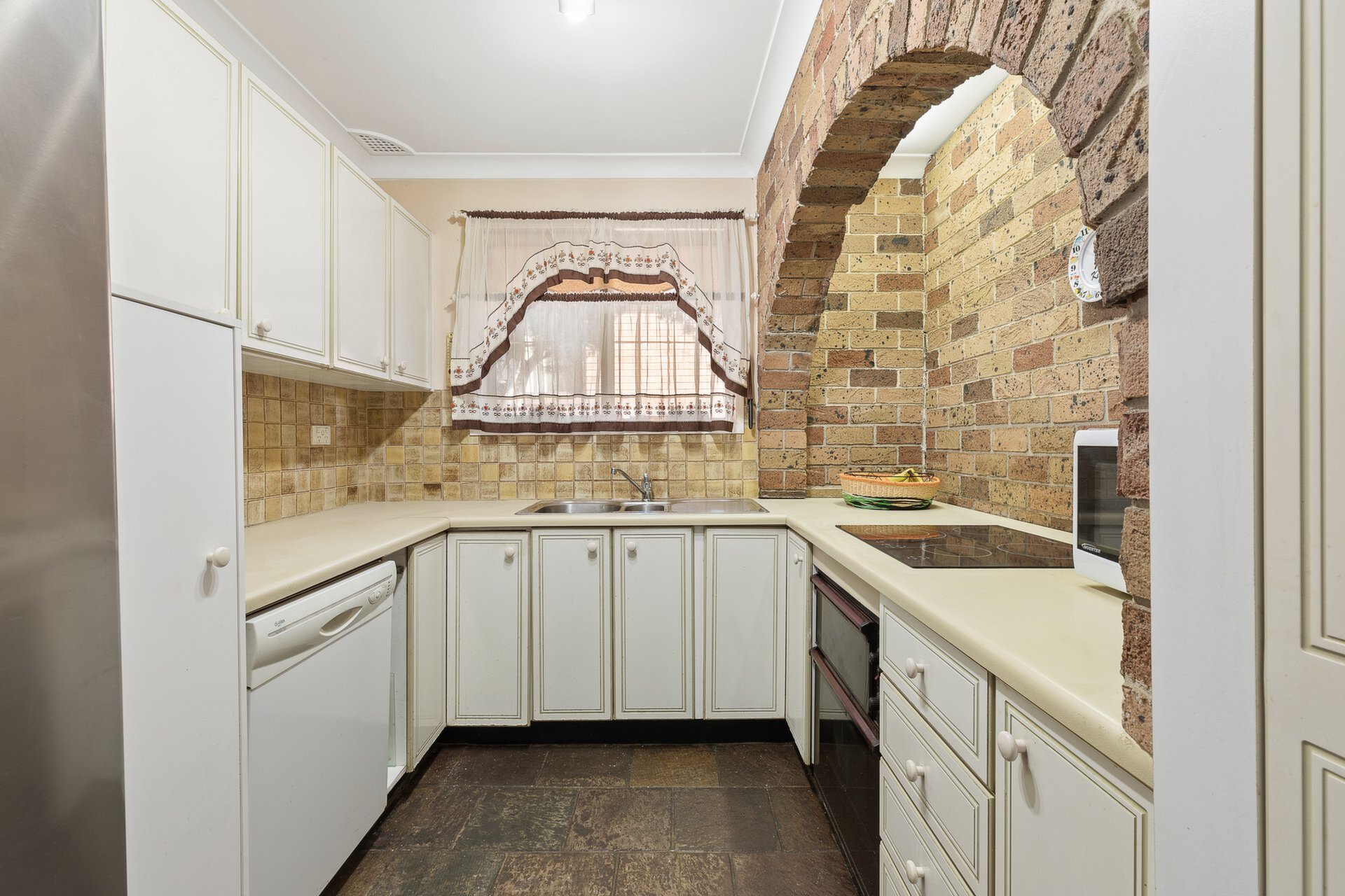 22 Teemer Street, Tennyson Point Sold by Cassidy Real Estate - image 1
