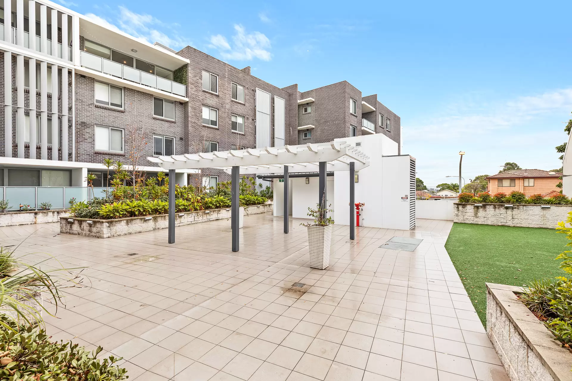 9/1 Monash Road, Gladesville Sold by Cassidy Real Estate - image 1