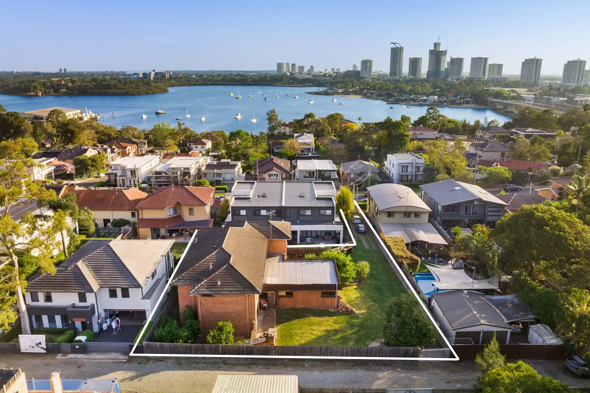 5 Wade Street, Putney Sold by Cassidy Real Estate - image 1