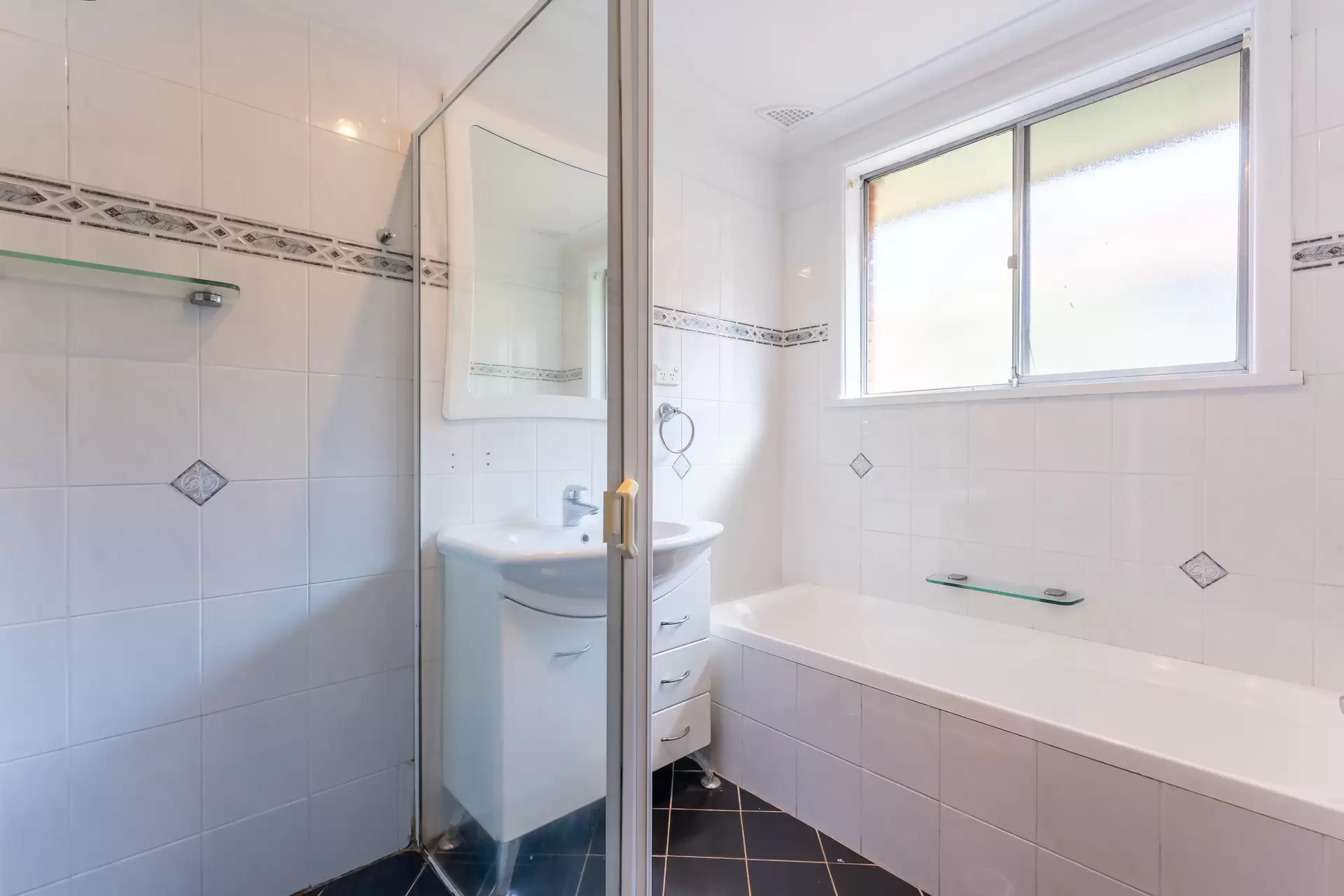 16 Irvine Crescent, Ryde Sold by Cassidy Real Estate - image 1