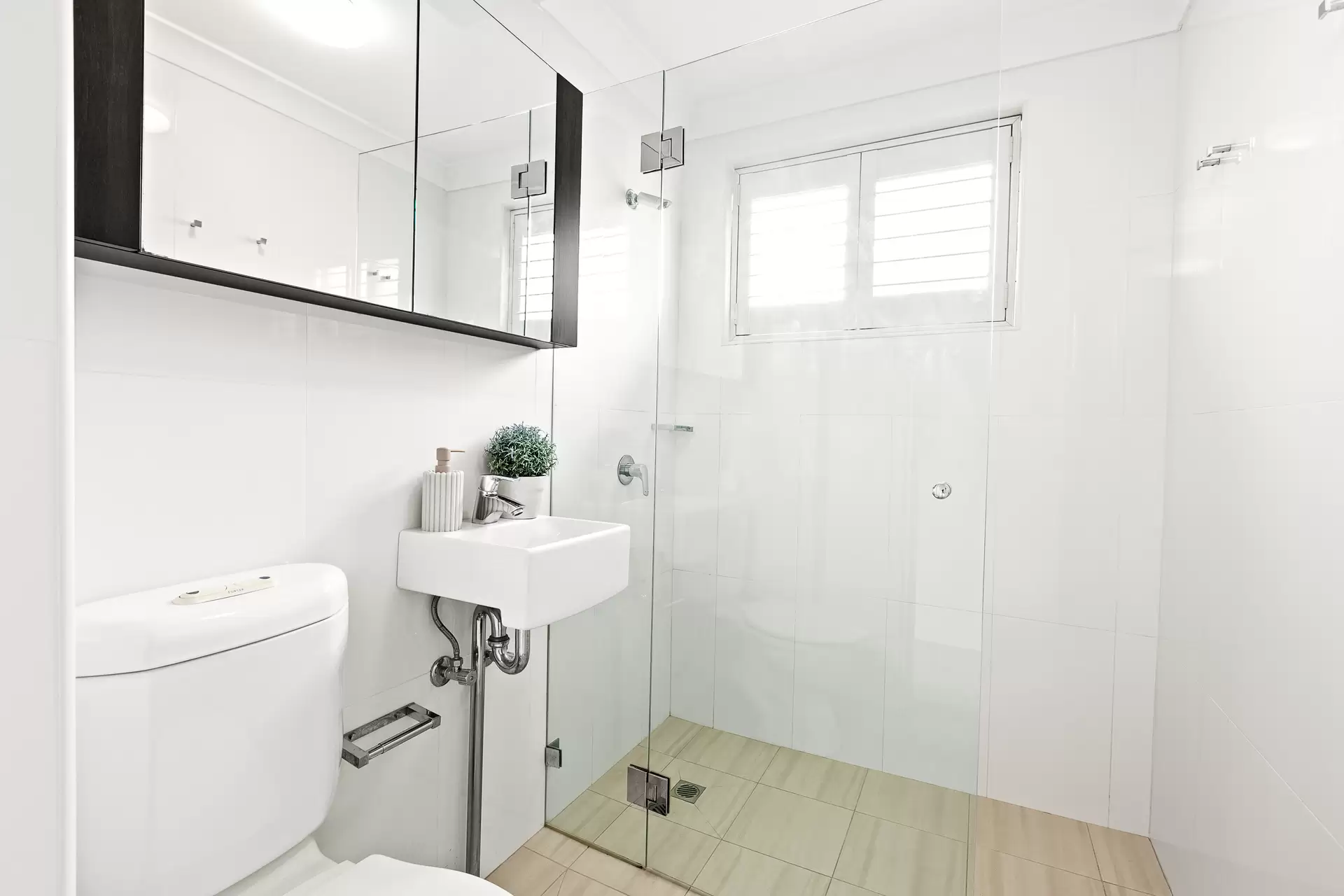 8/7 Isabel Street, Ryde Sold by Cassidy Real Estate - image 1