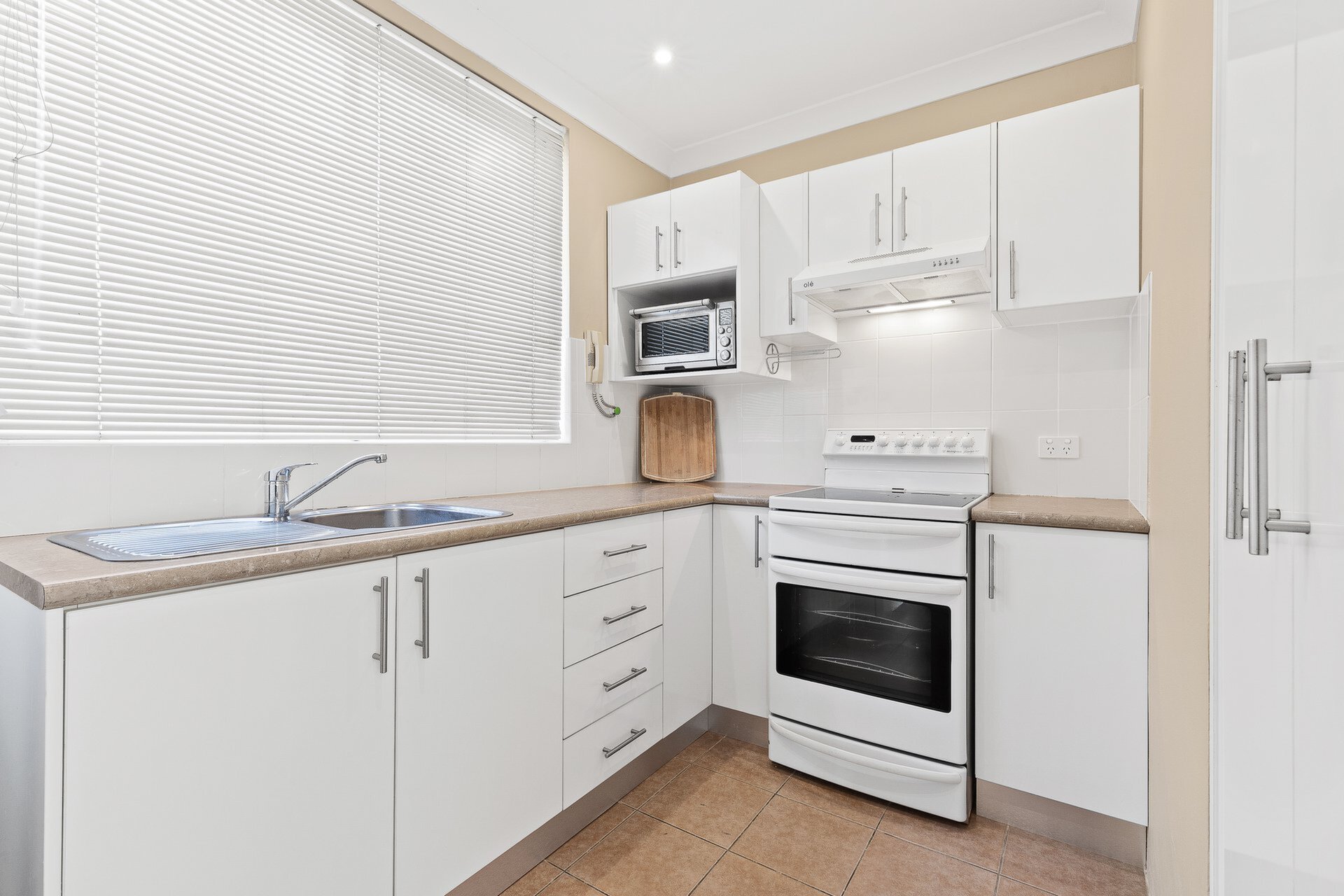 10/7 Curzon Street, Ryde Sold by Cassidy Real Estate - image 1