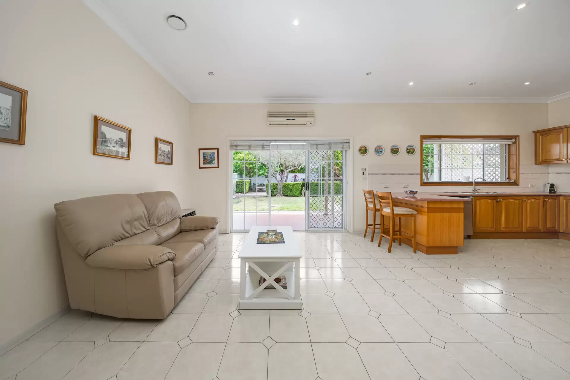 99 Charles Street, Putney Sold by Cassidy Real Estate - image 1