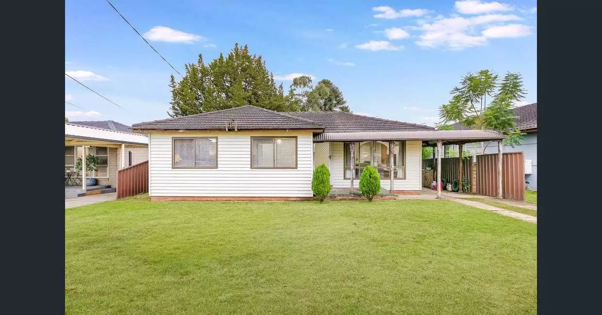 28 Iris Street, Guildford West Leased by Cassidy Real Estate - image 1