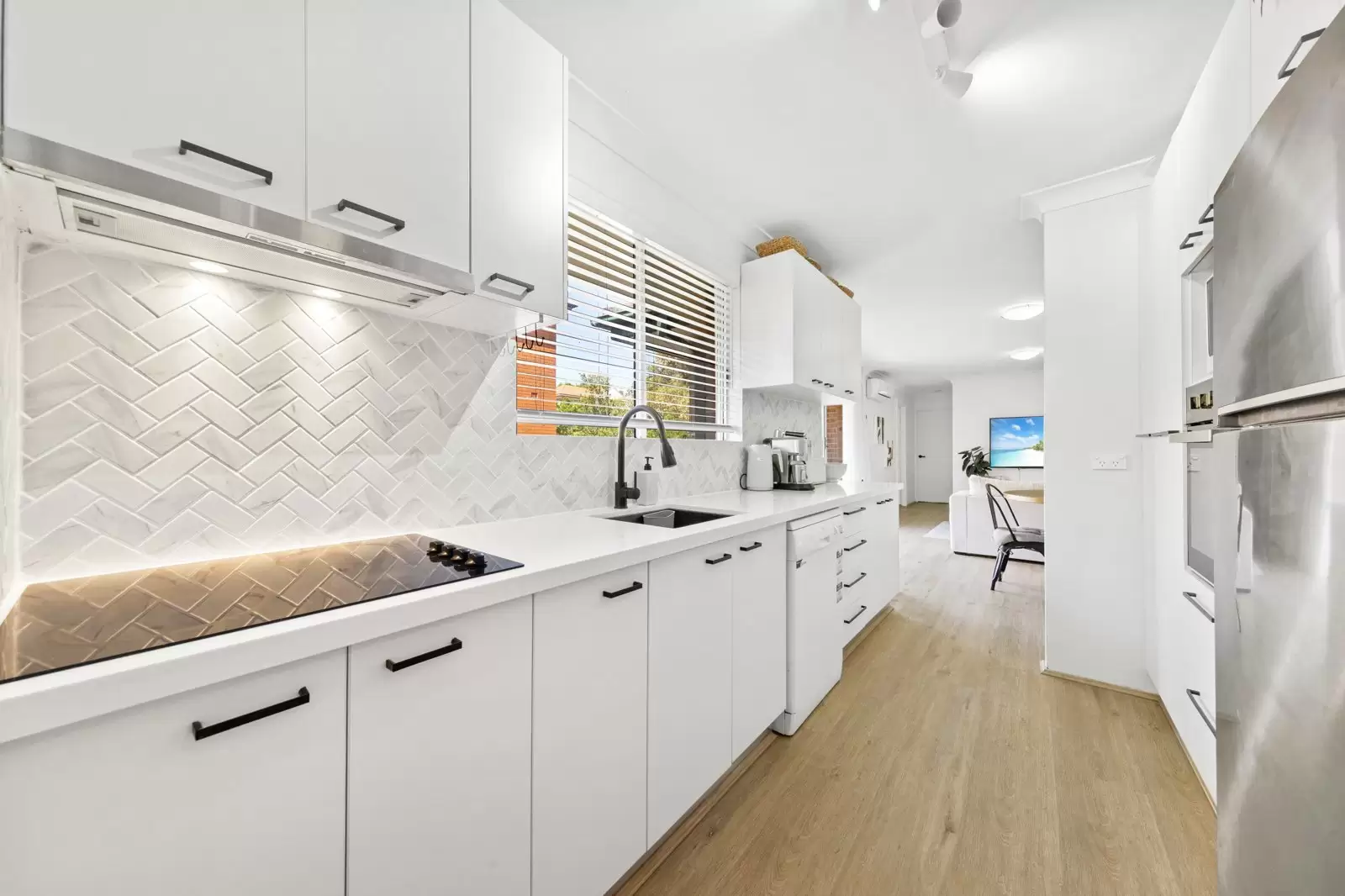 8/18 Linsley Street, Gladesville Leased by Cassidy Real Estate - image 1