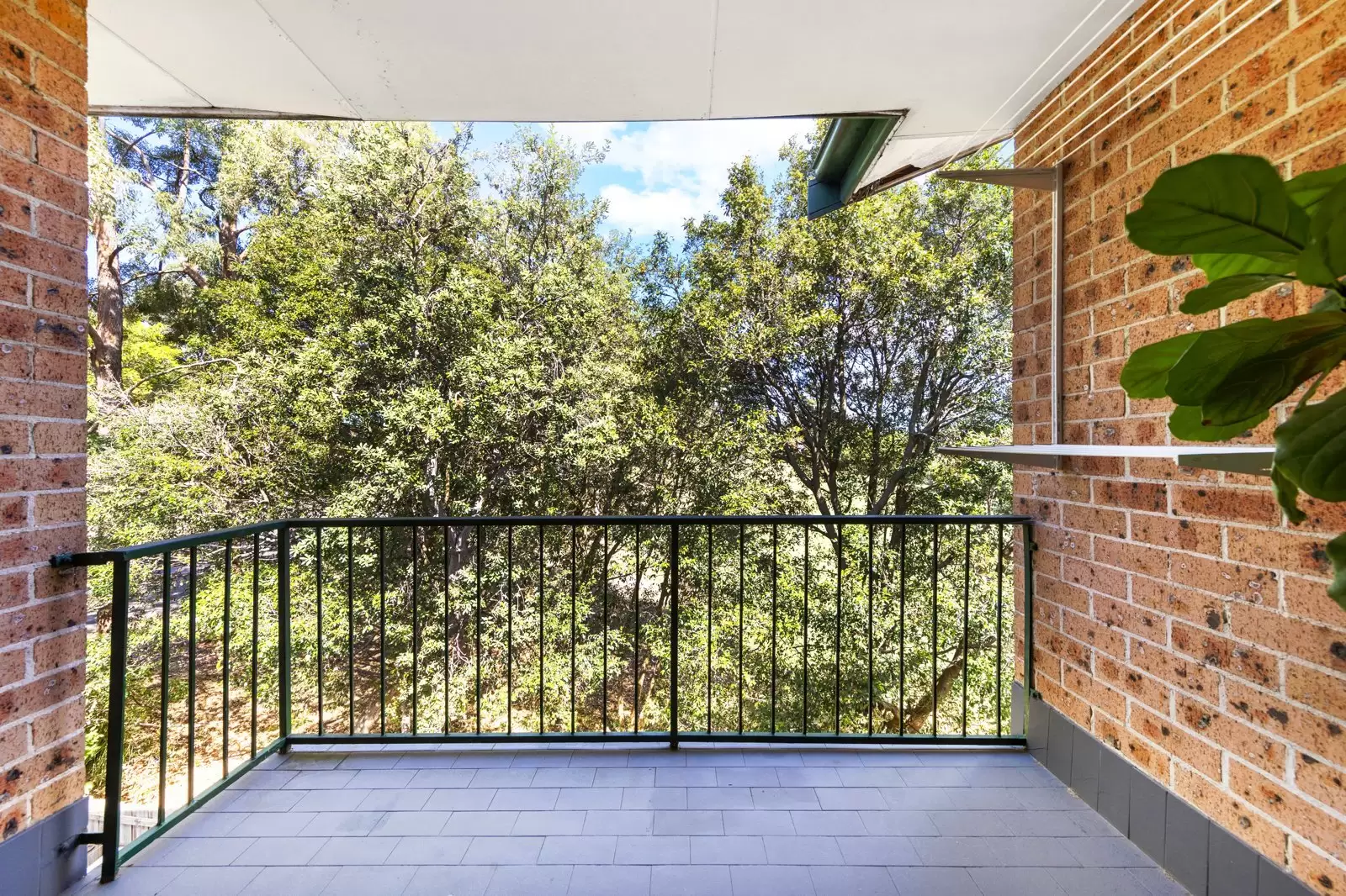 8/18 Linsley Street, Gladesville Leased by Cassidy Real Estate - image 1
