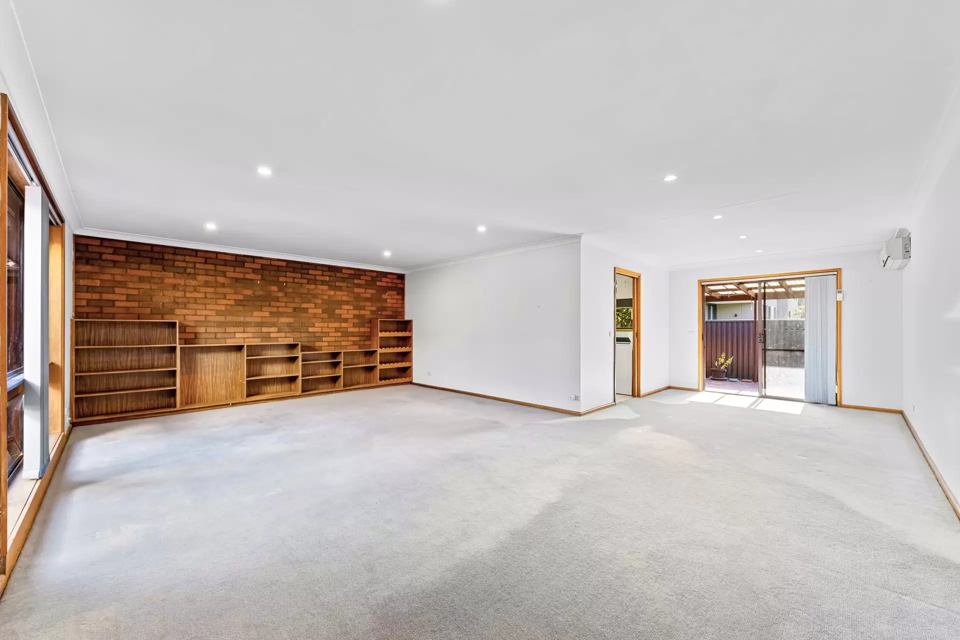 2/8 David Avenue, North Ryde Leased by Cassidy Real Estate - image 1