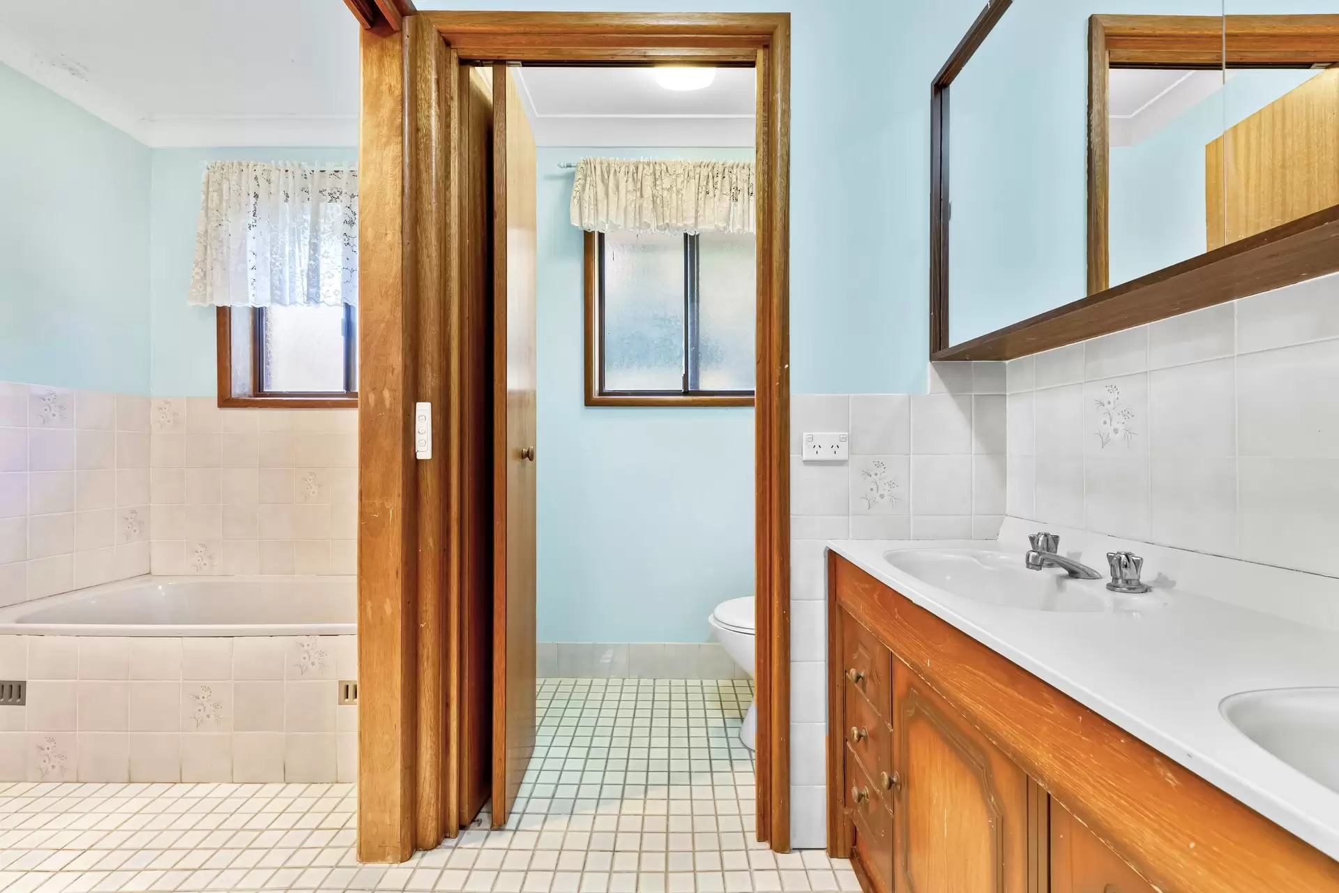2/8 David Avenue, North Ryde Leased by Cassidy Real Estate - image 1