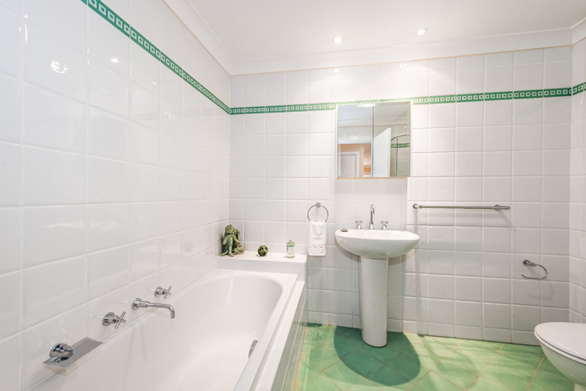1/16-18 Ashburn Place, Gladesville Sold by Cassidy Real Estate - image 1