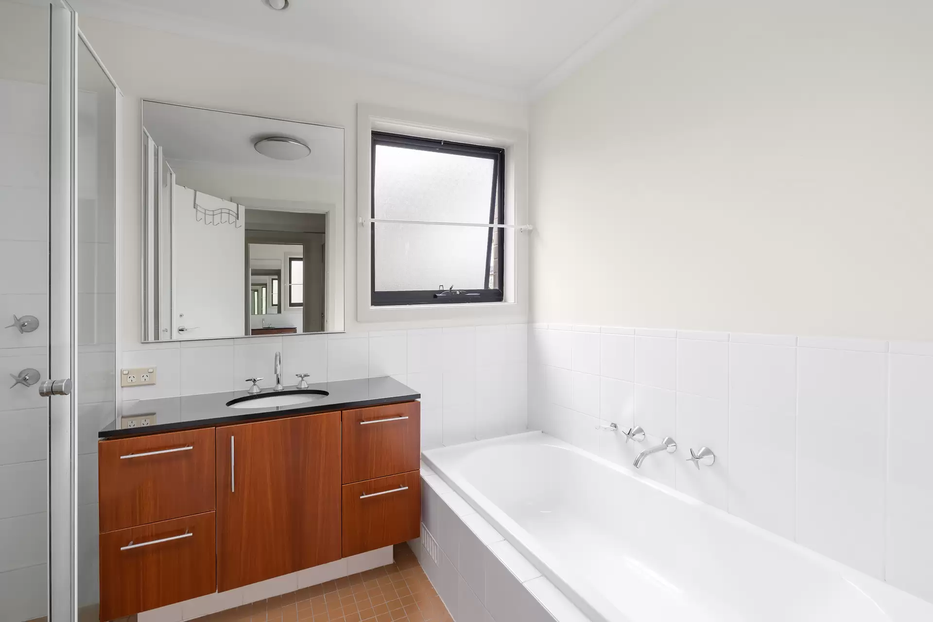 17 O'Neill Avenue, Newington Sold by Cassidy Real Estate - image 1