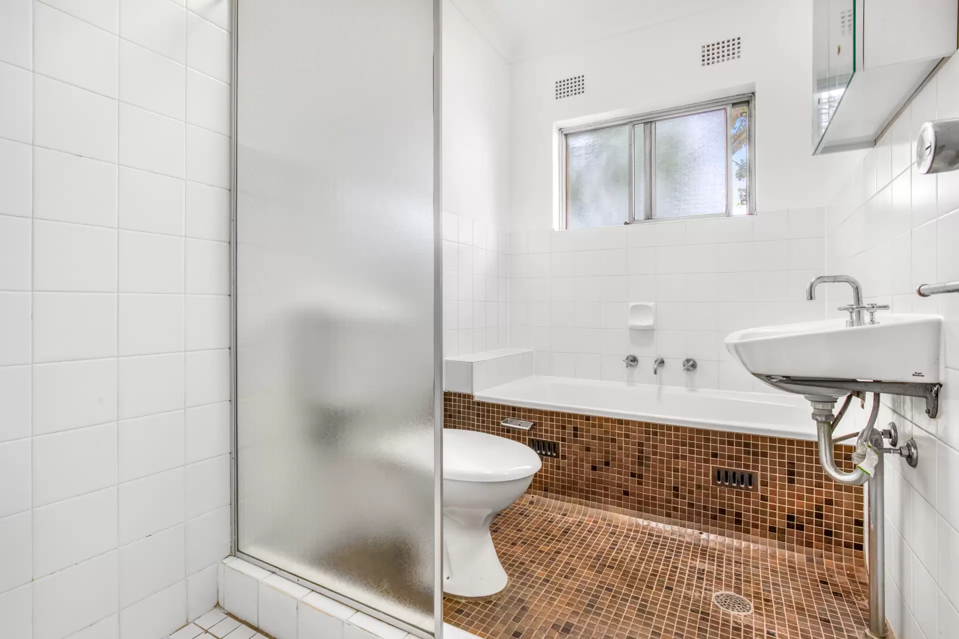 11/101 Constitution Road, Meadowbank Leased by Cassidy Real Estate - image 1