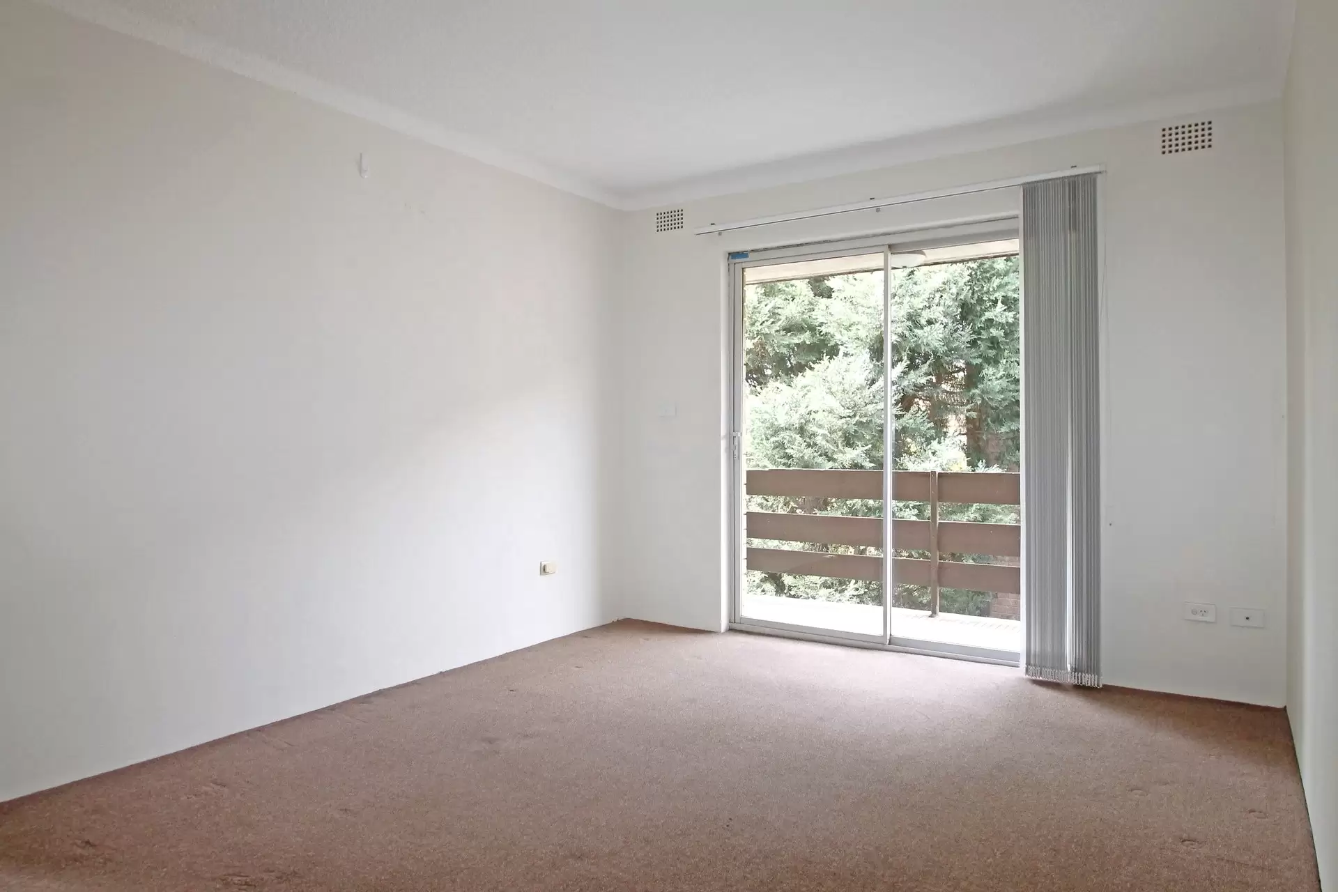 8/19 William Street, North Parramatta Leased by Cassidy Real Estate - image 1