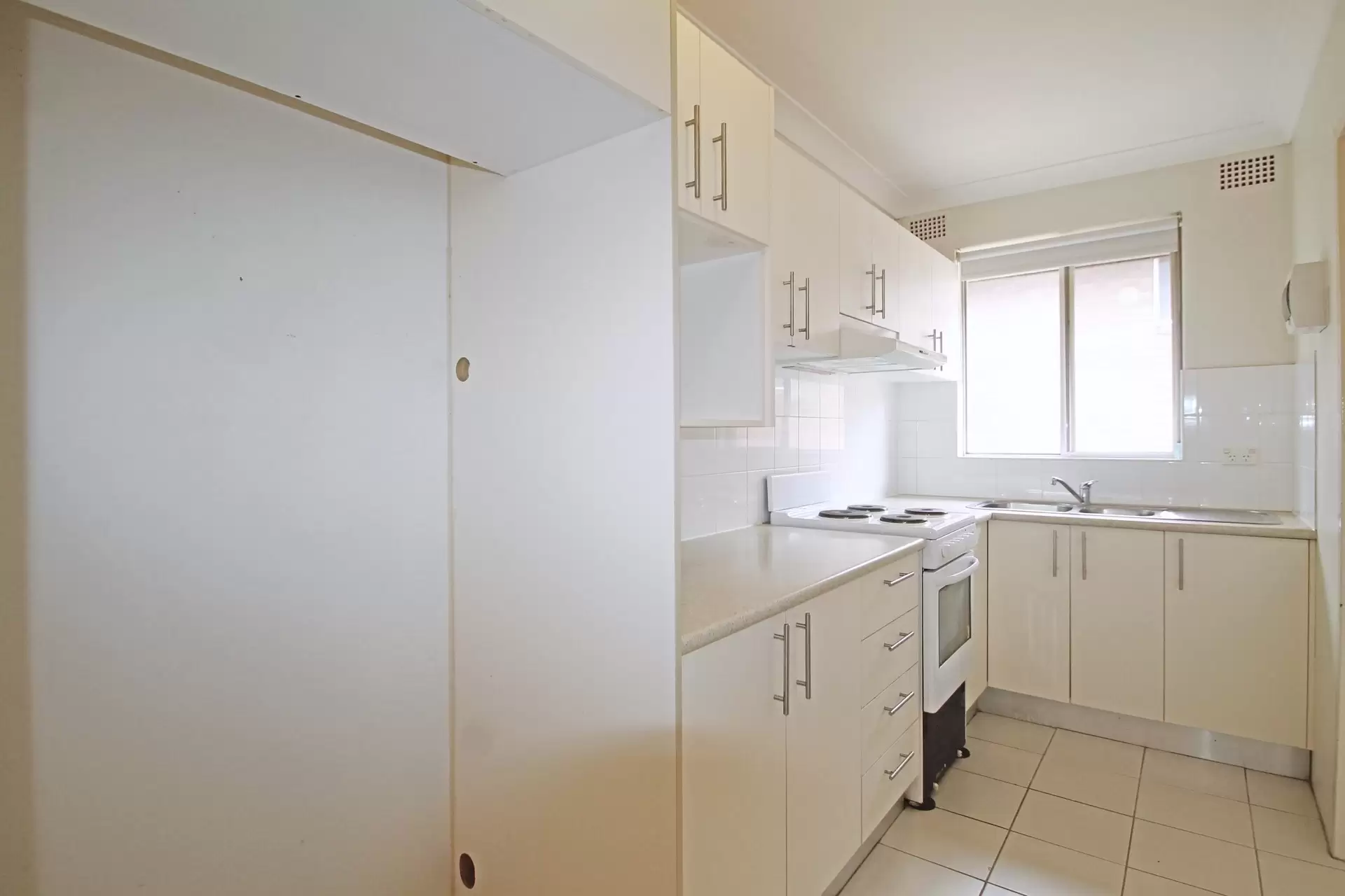 8/19 William Street, North Parramatta Leased by Cassidy Real Estate - image 1