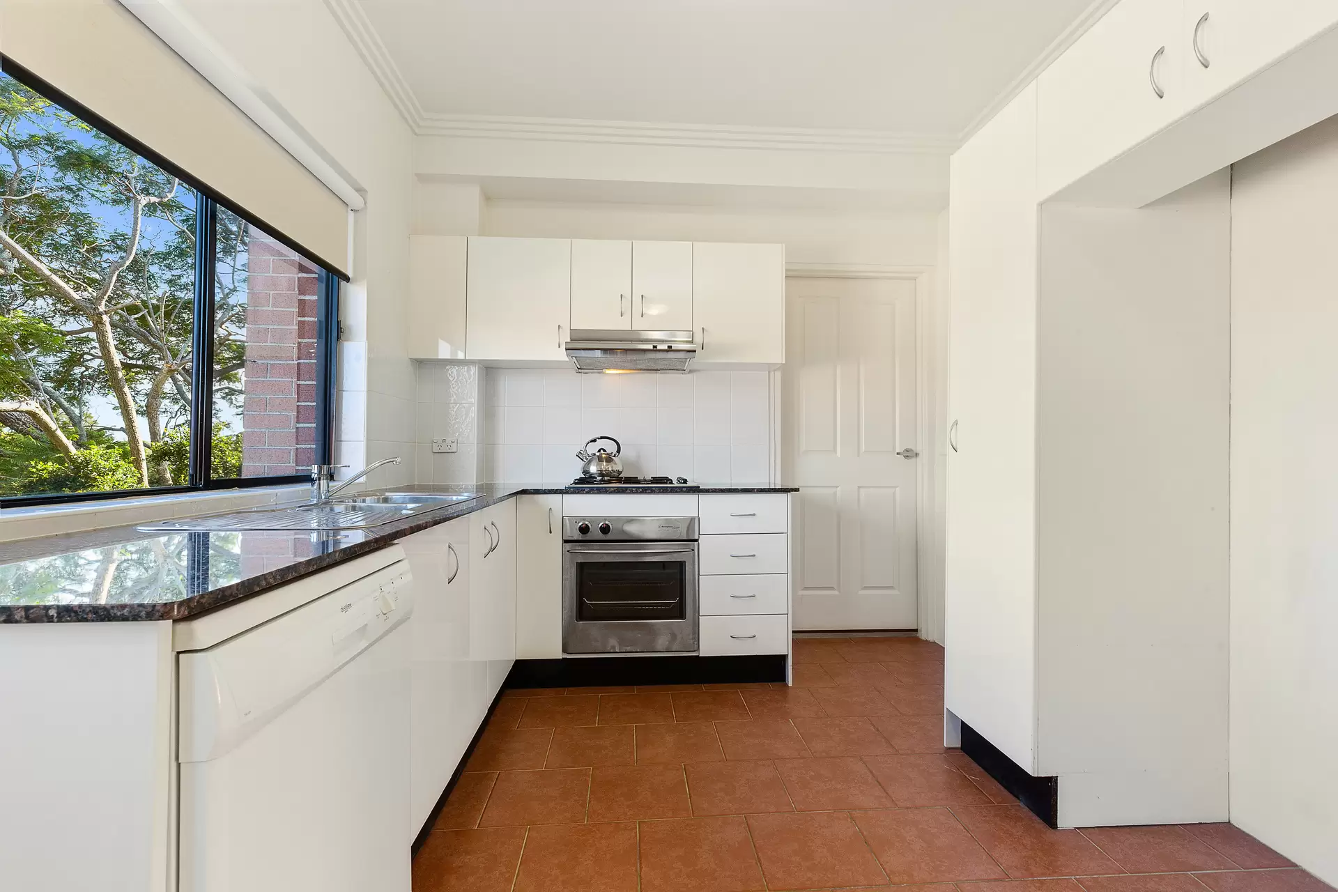 7/335-337 Blaxland Road, Ryde Leased by Cassidy Real Estate - image 1