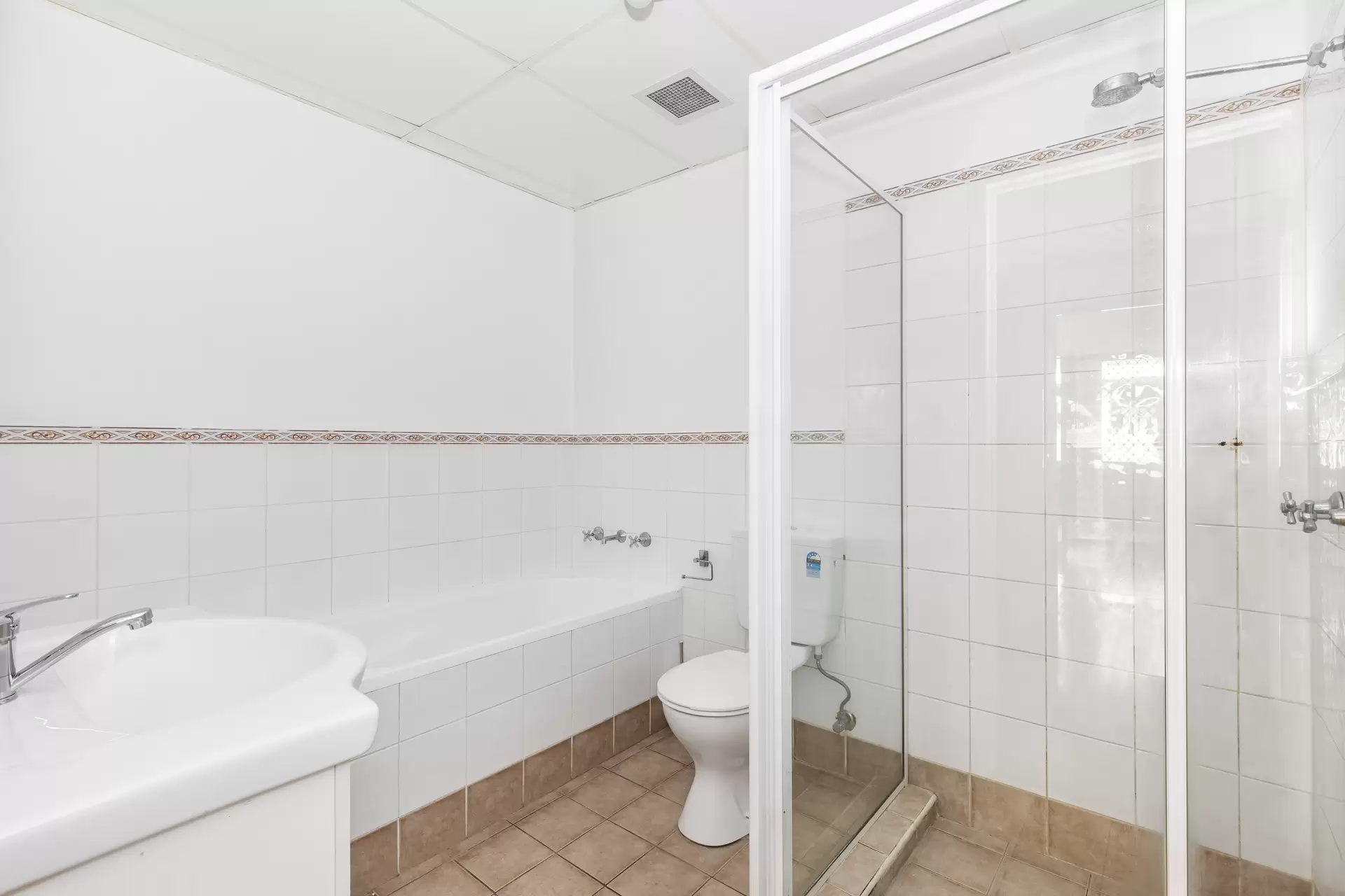 2/72-78 Constitution Road, Meadowbank Leased by Cassidy Real Estate - image 1