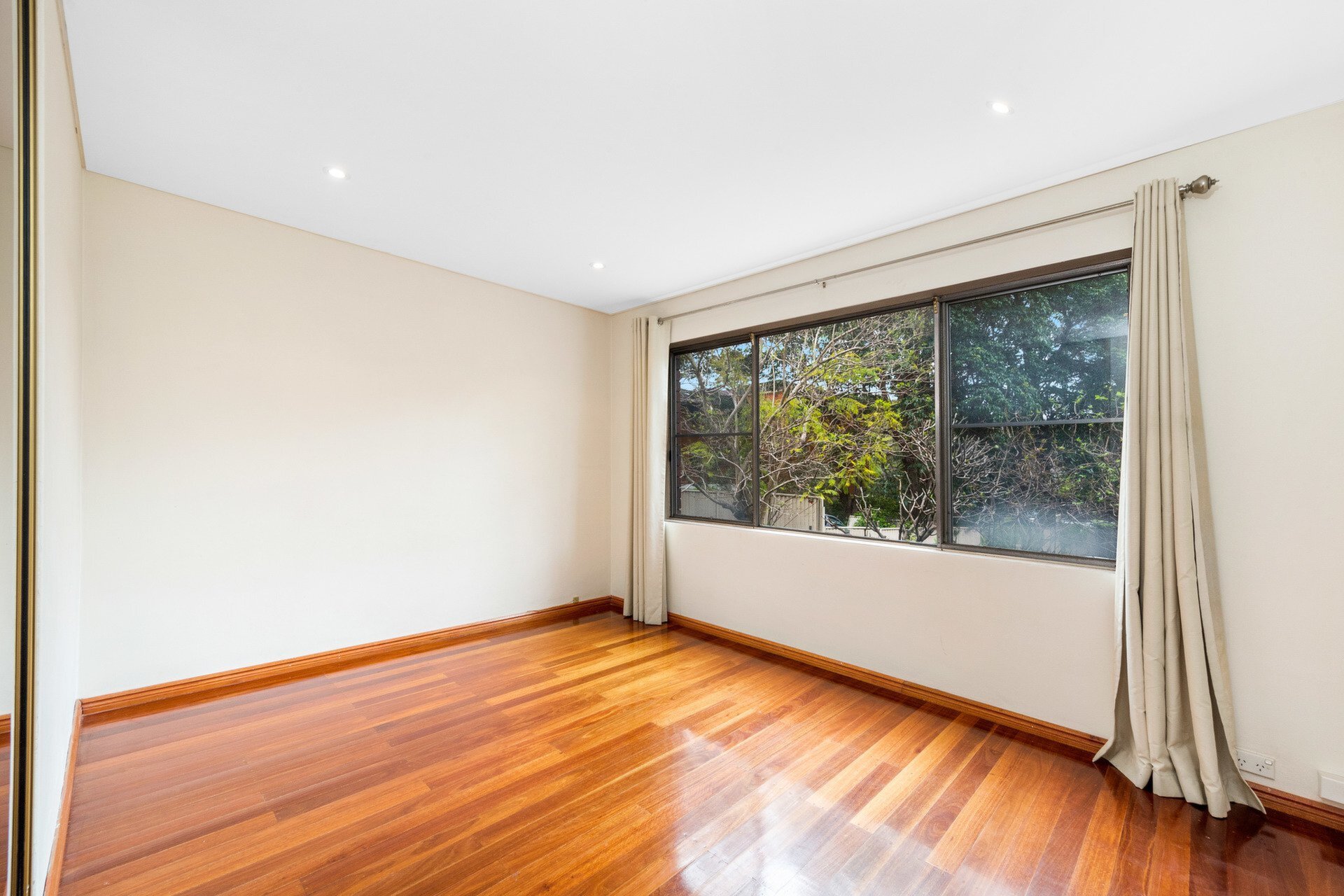 5/9A Cambridge Street, Gladesville Sold by Cassidy Real Estate - image 1
