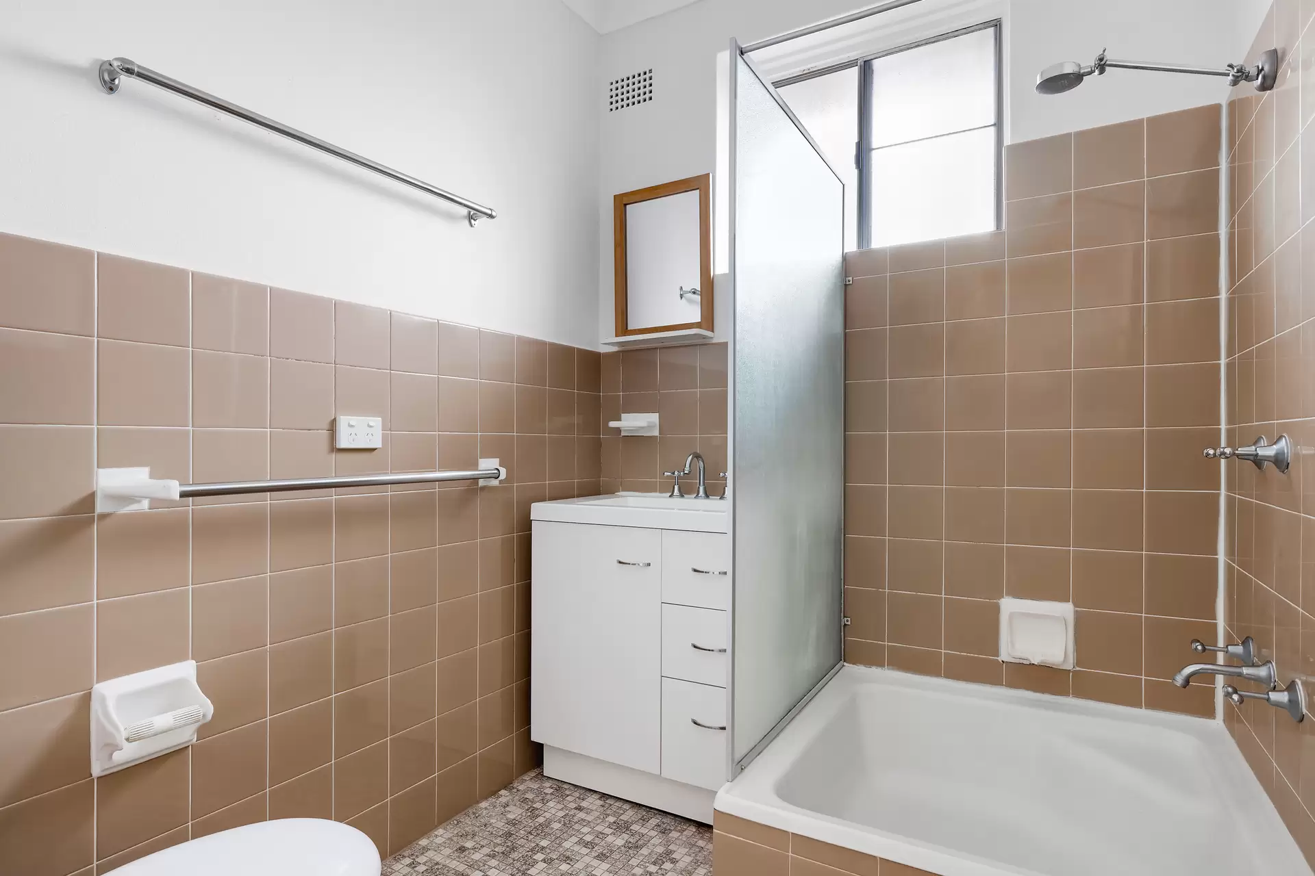 6/4 Pearson Street, Gladesville Leased by Cassidy Real Estate - image 1