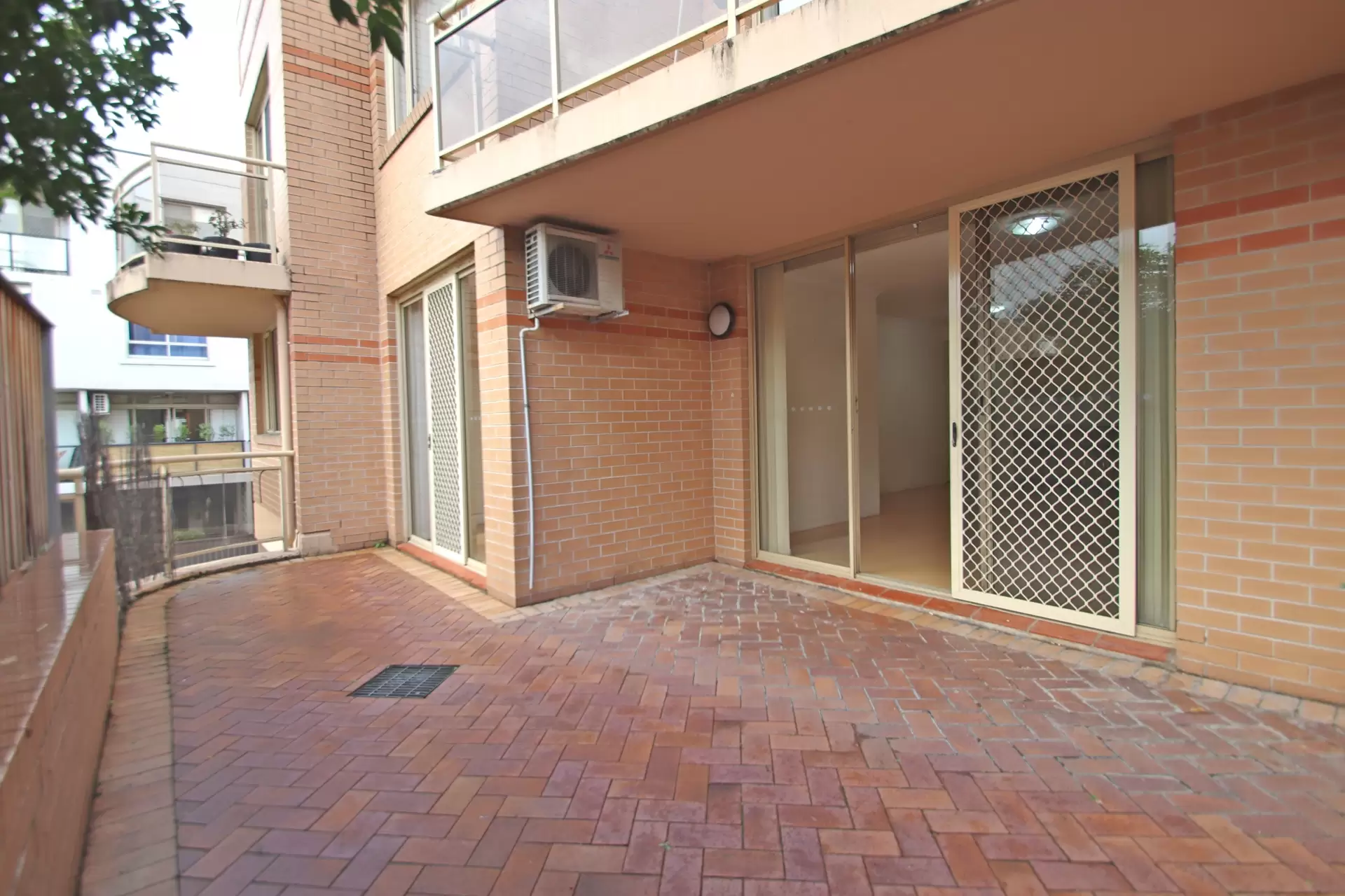12/927-933 Victoria Road, West Ryde Leased by Cassidy Real Estate - image 1