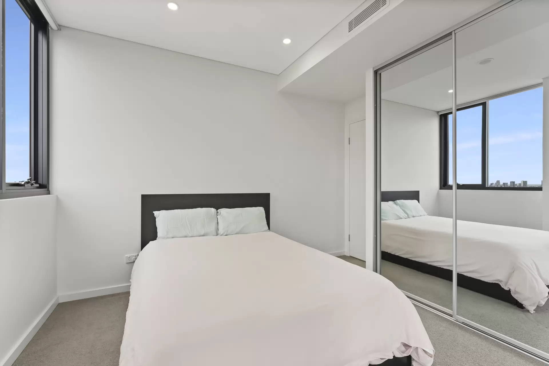 25/13 Jordan Street, Gladesville Sold by Cassidy Real Estate - image 1