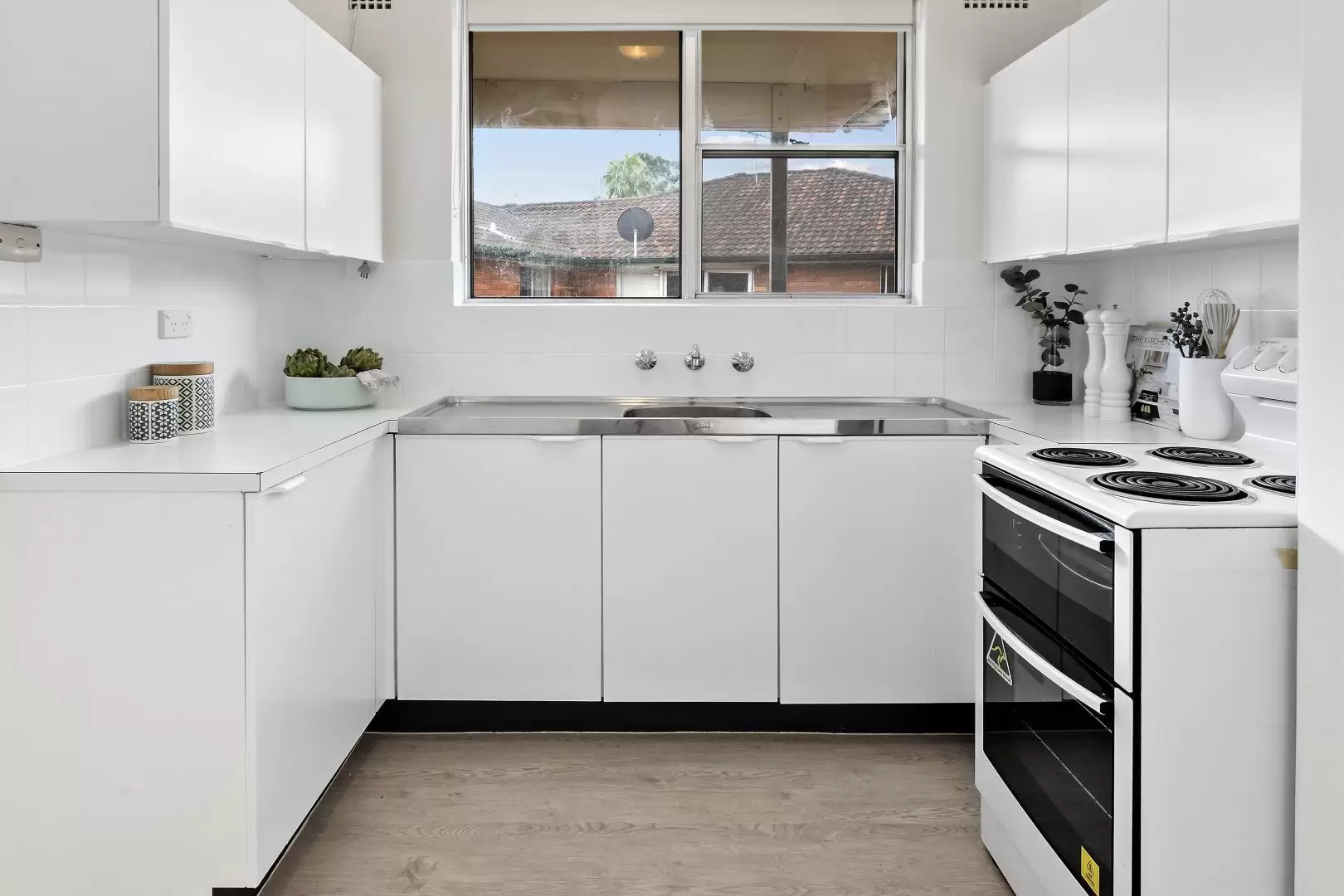 9/19  Wharf Road, Gladesville Sold by Cassidy Real Estate - image 1