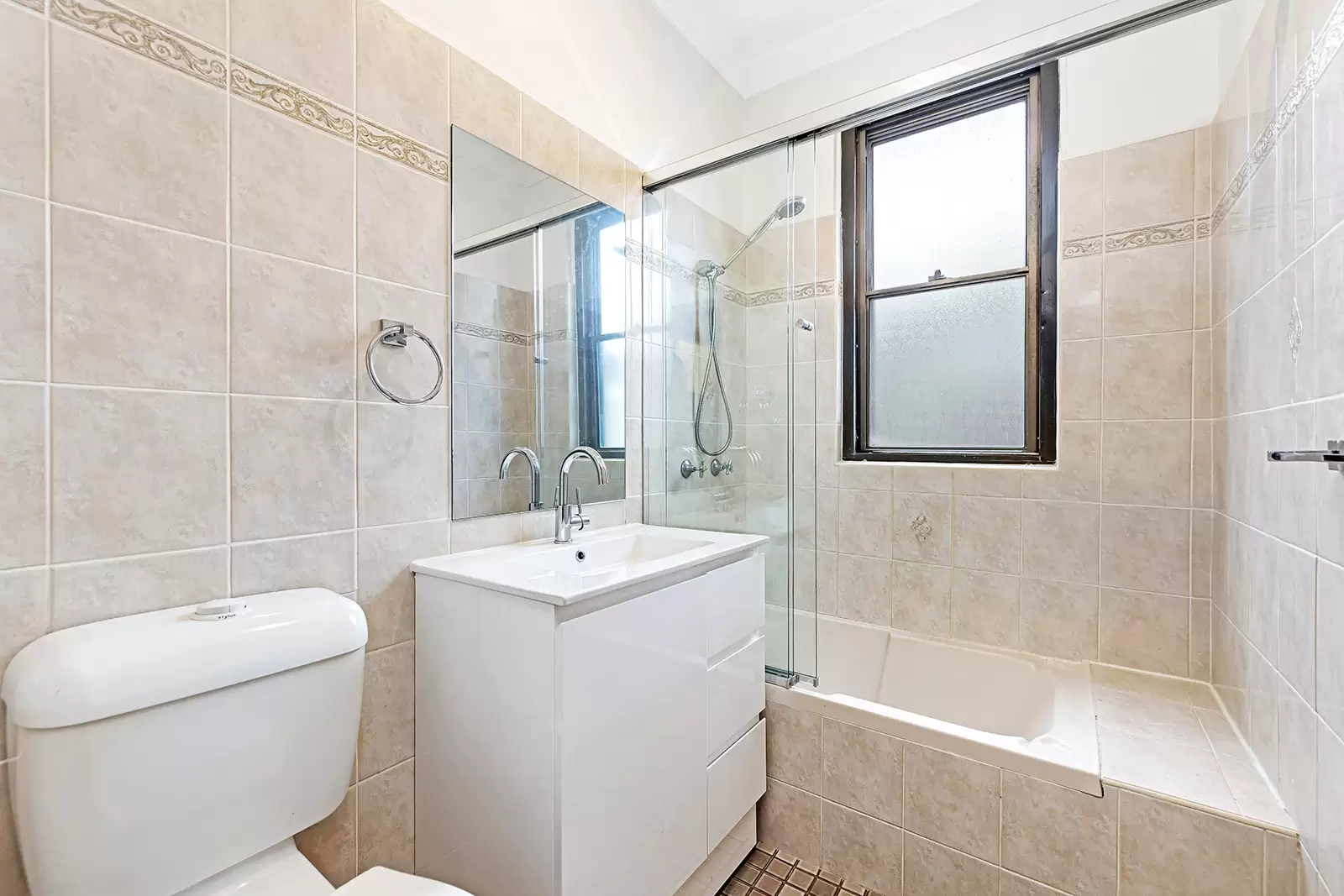 4 George Street, Gladesville Leased by Cassidy Real Estate - image 1