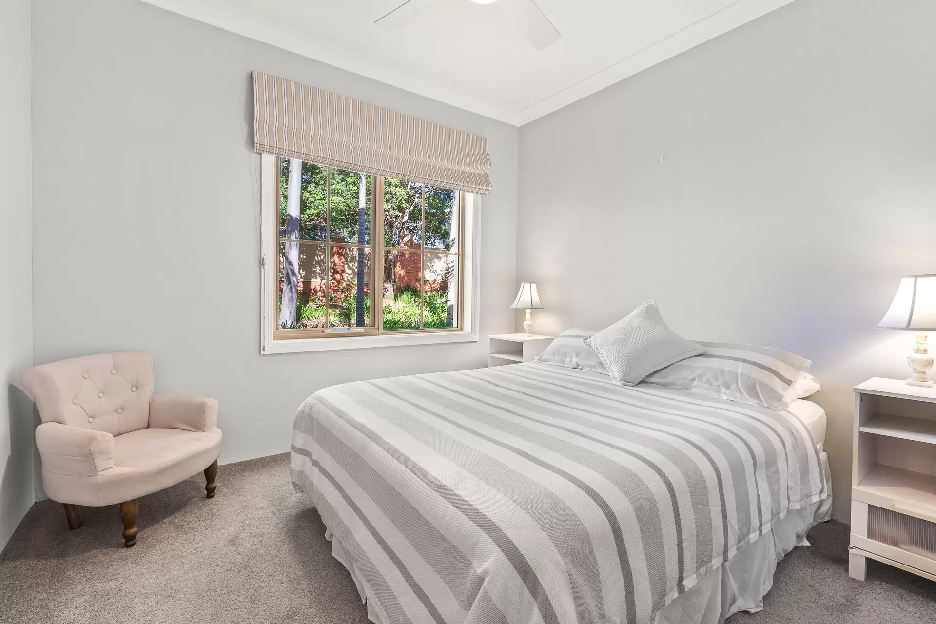 6/4 Mortimer Lewis Drive, Huntleys Cove Sold by Cassidy Real Estate - image 1