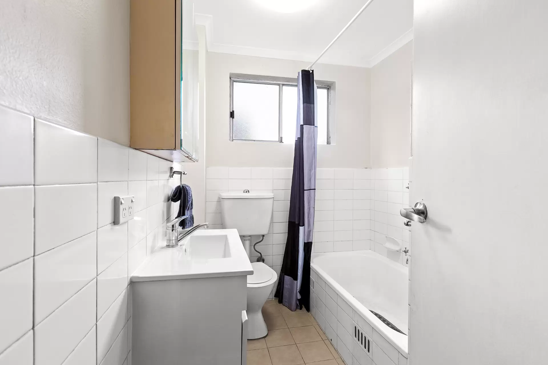 3/9a Cambridge Street, Gladesville Sold by Cassidy Real Estate - image 1
