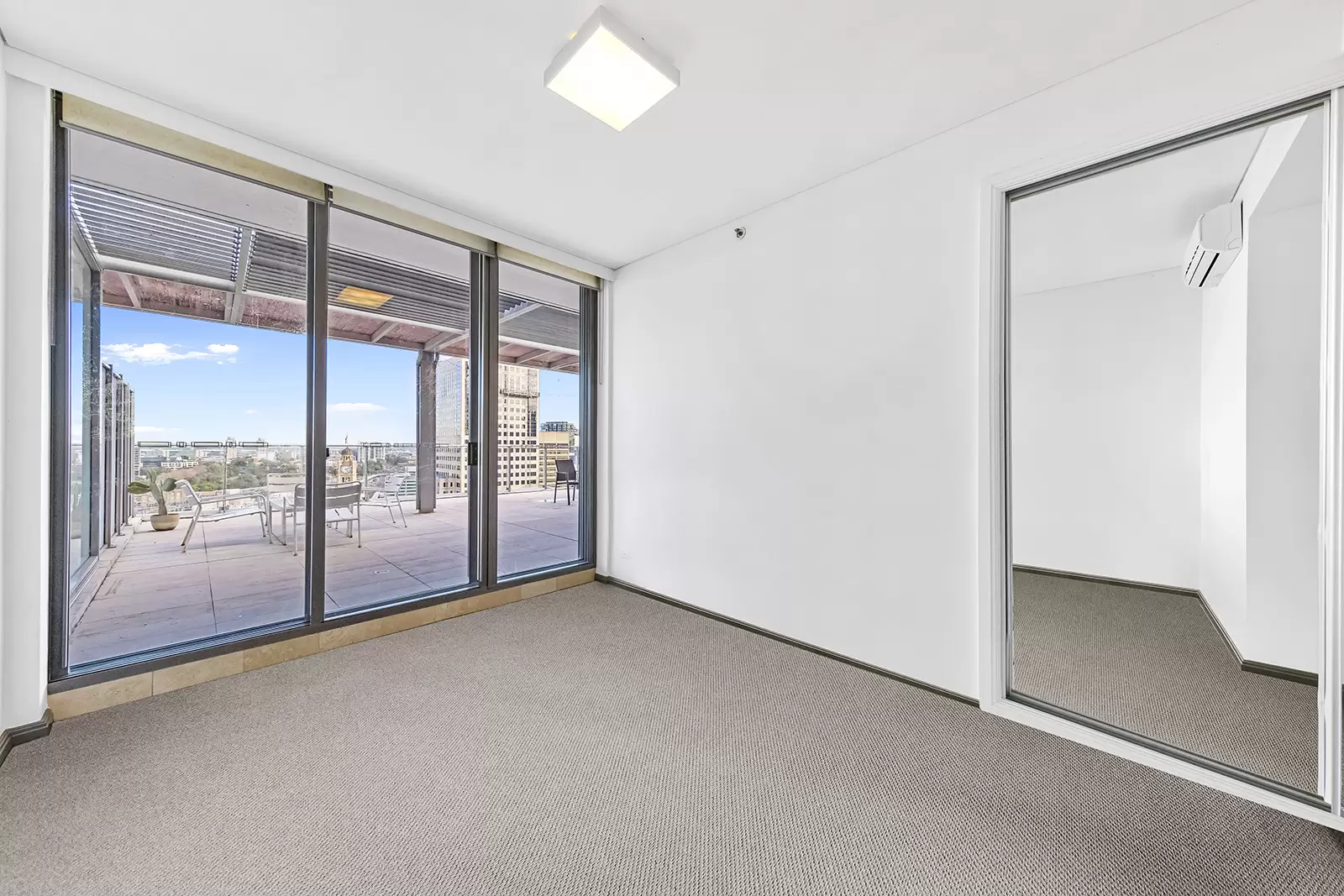 331/420-426 Pitt Street, Haymarket Leased by Cassidy Real Estate - image 1