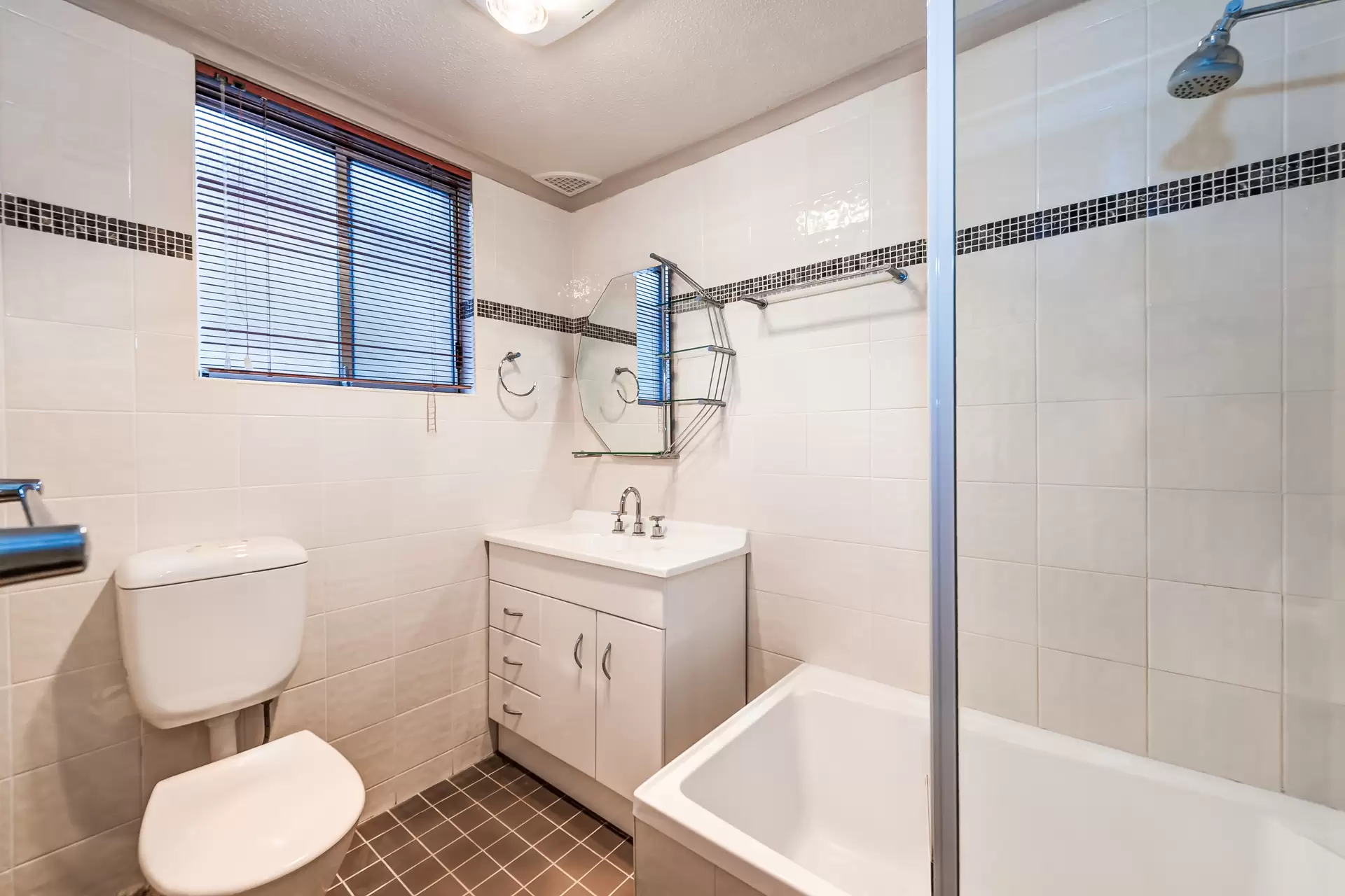 4/31-33 Pearson Street, Gladesville Leased by Cassidy Real Estate - image 1