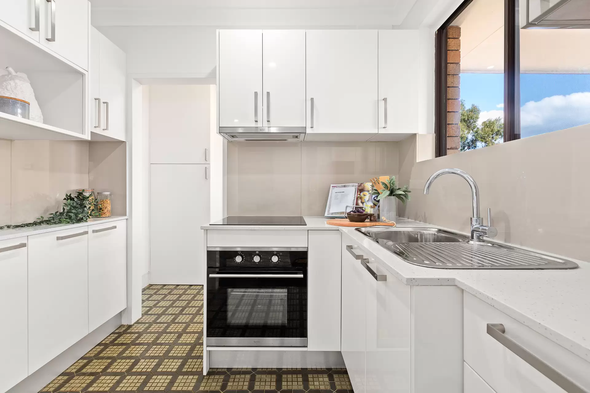 11/8 Pittwater Road, Gladesville Sold by Cassidy Real Estate - image 1