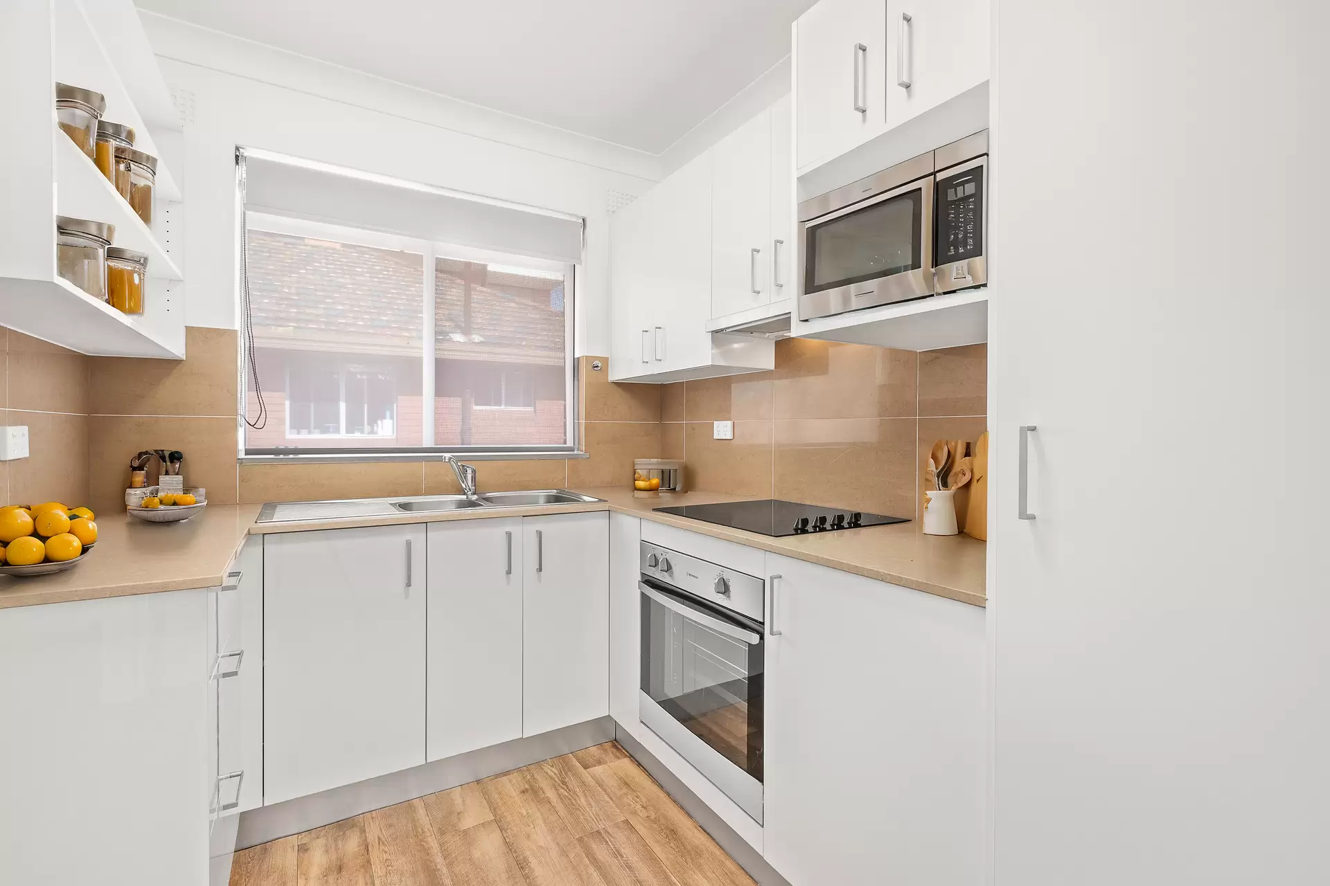 9/3 Western Crescent, Gladesville Sold by Cassidy Real Estate - image 1