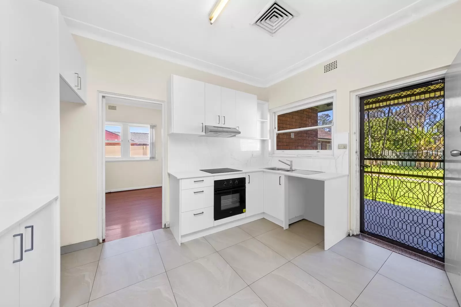 25 Wyena Road, Pendle Hill Leased by Cassidy Real Estate - image 1