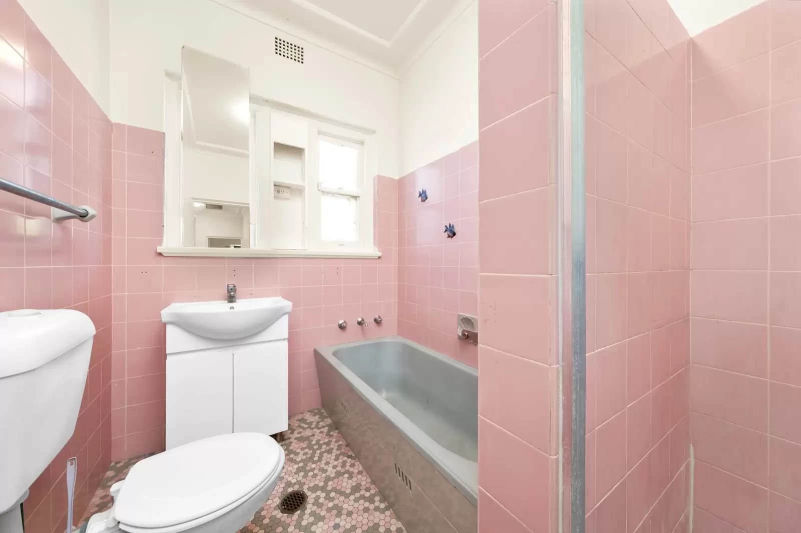 25 Wyena Road, Pendle Hill Leased by Cassidy Real Estate - image 1
