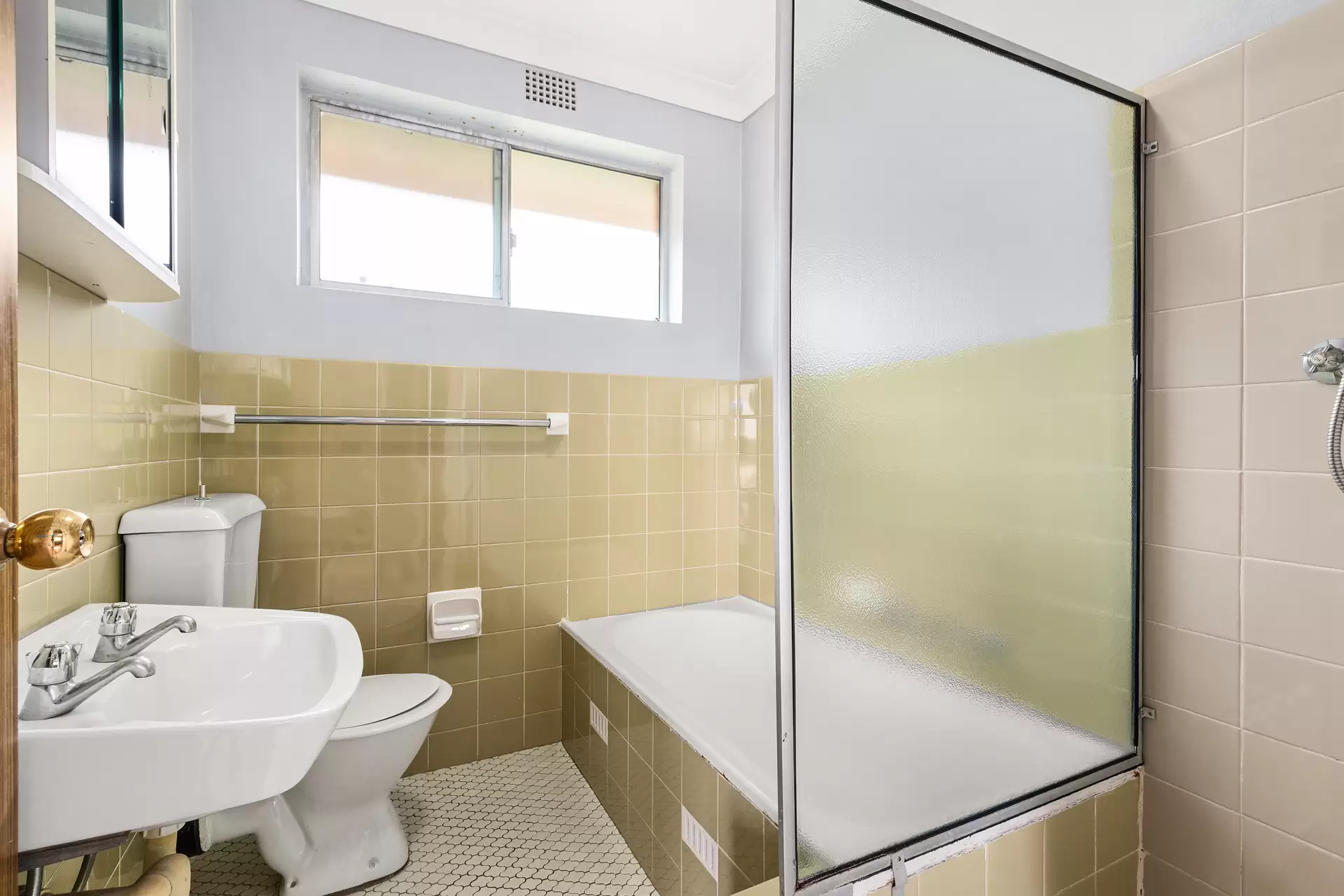 10/3 Stansell Street, Gladesville Leased by Cassidy Real Estate - image 1