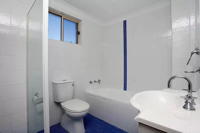 4/194-202 Blaxland Road, Ryde Leased by Cassidy Real Estate - image 1