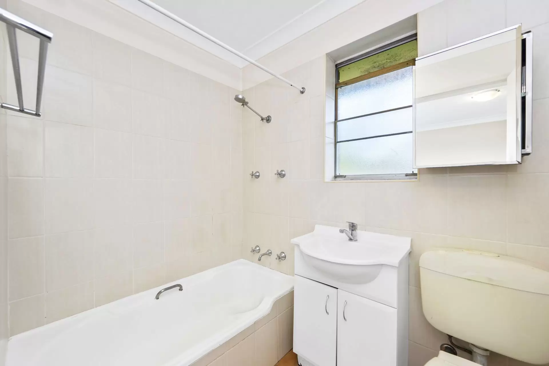 9/8 Harvard Street, Gladesville Leased by Cassidy Real Estate - image 1