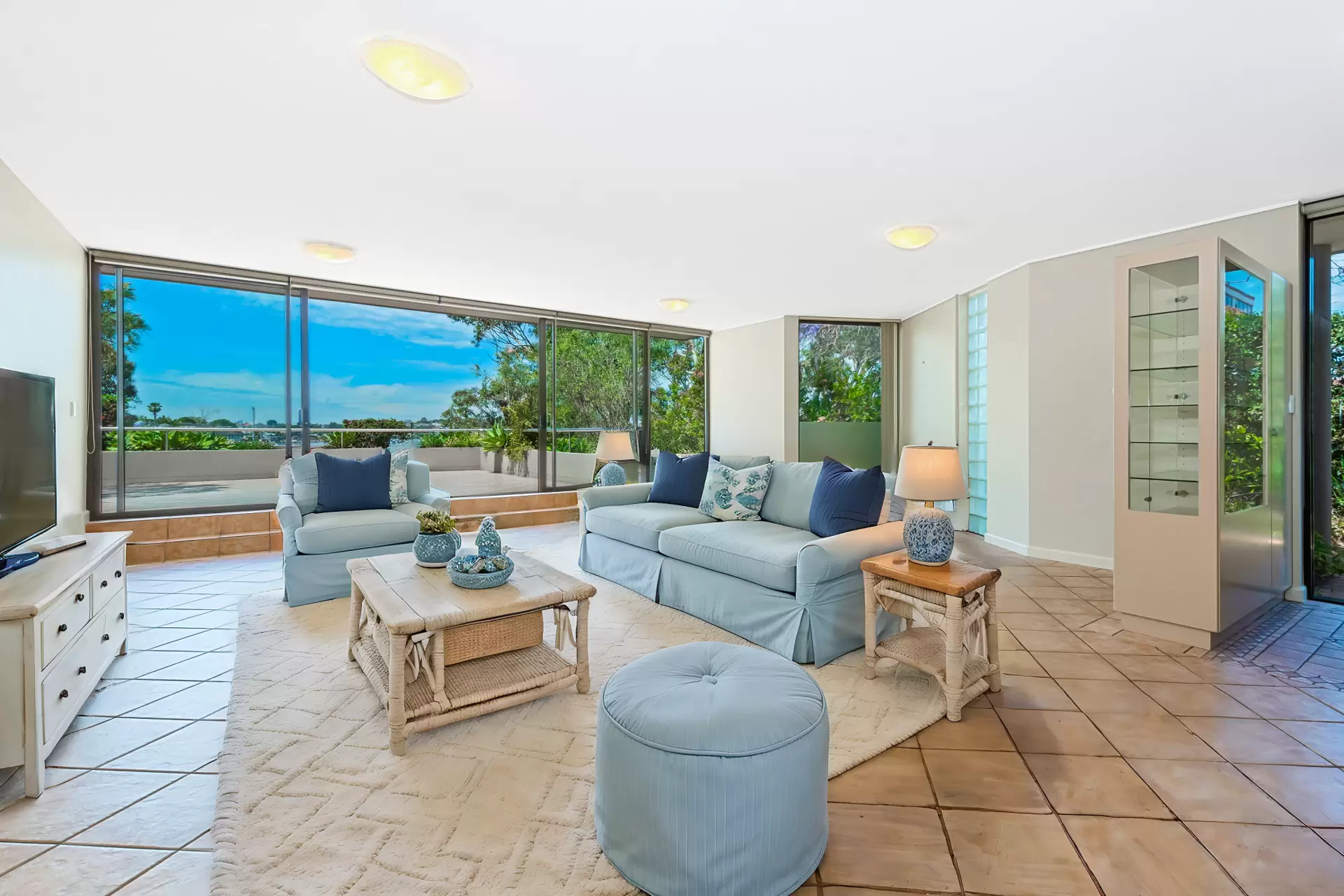 2/90 Champion Road, Tennyson Point Leased by Cassidy Real Estate - image 1