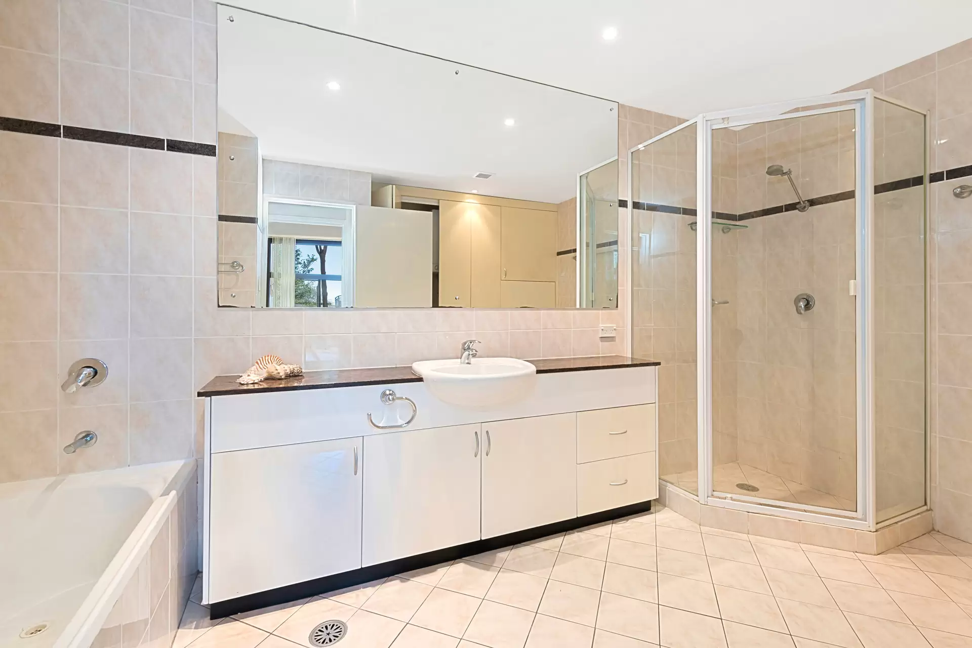 2/90 Champion Road, Tennyson Point Leased by Cassidy Real Estate - image 1