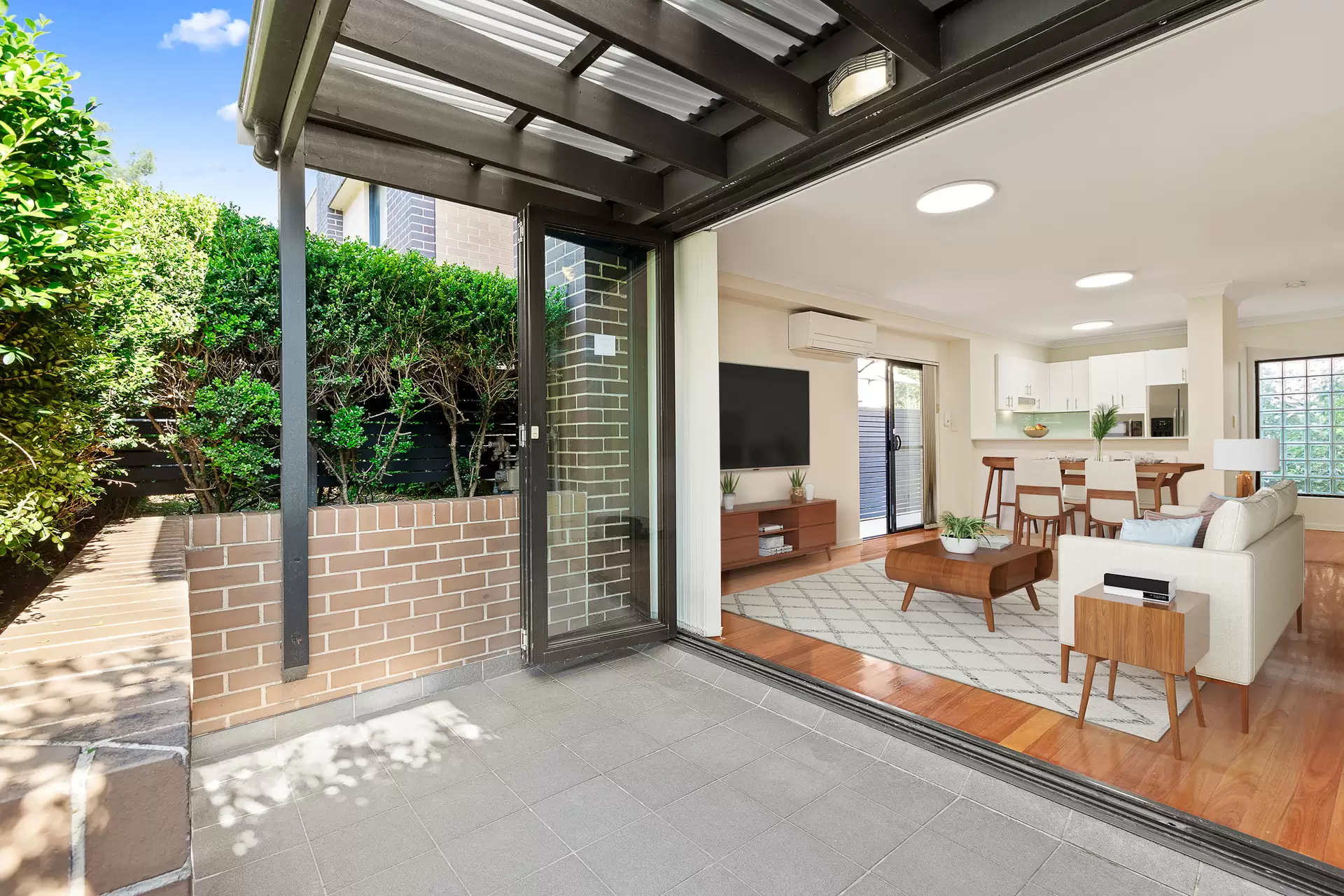 2/83-85A Pittwater Road, Hunters Hill Sold by Cassidy Real Estate - image 1