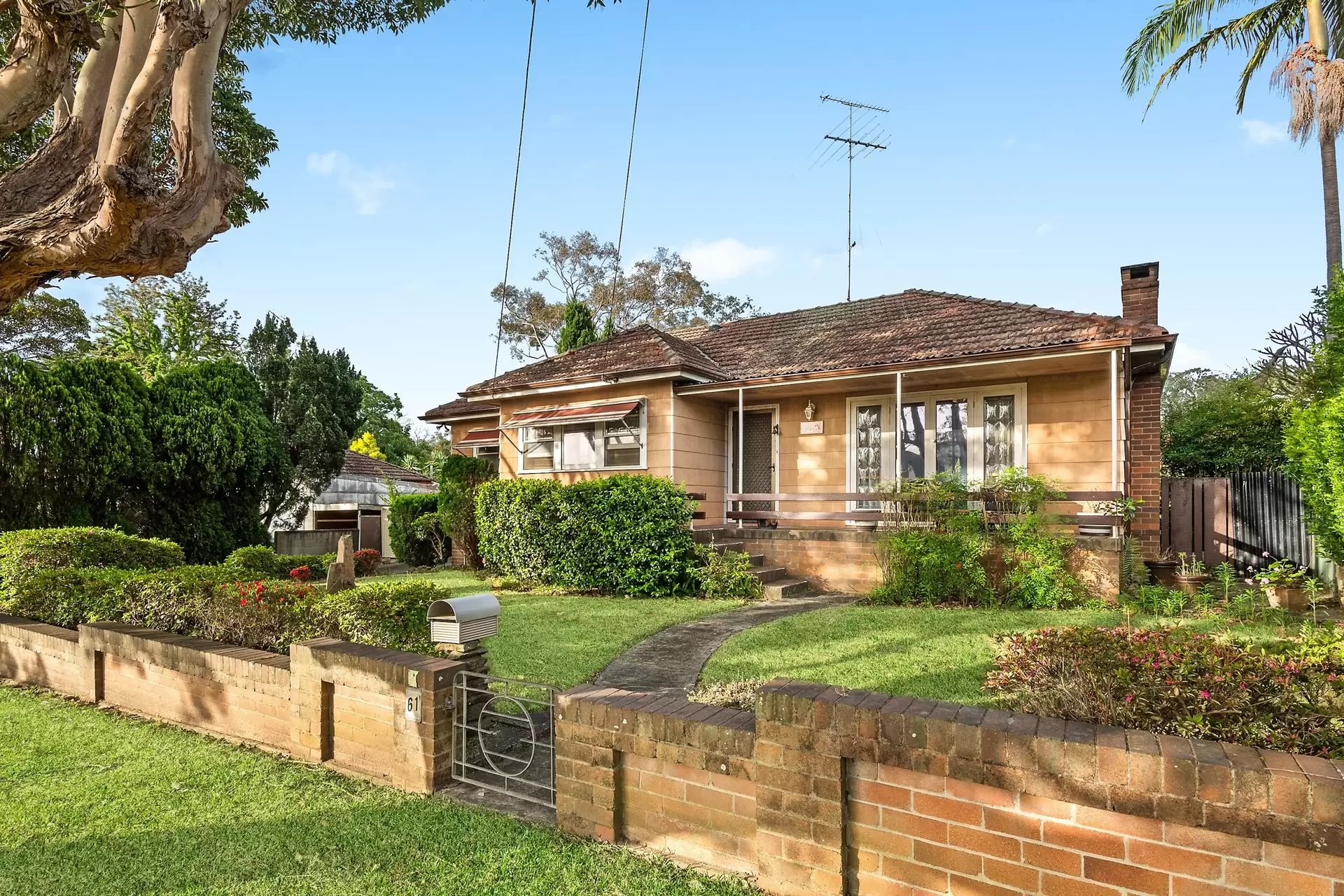 61 Waterview Street, Putney Sold by Cassidy Real Estate - image 1