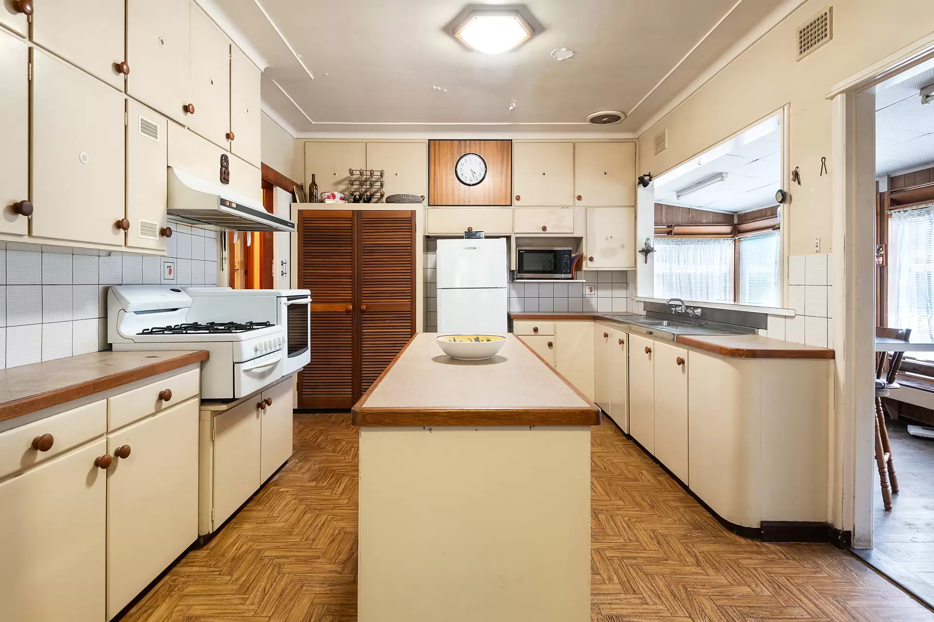 61 Waterview Street, Putney Sold by Cassidy Real Estate - image 1