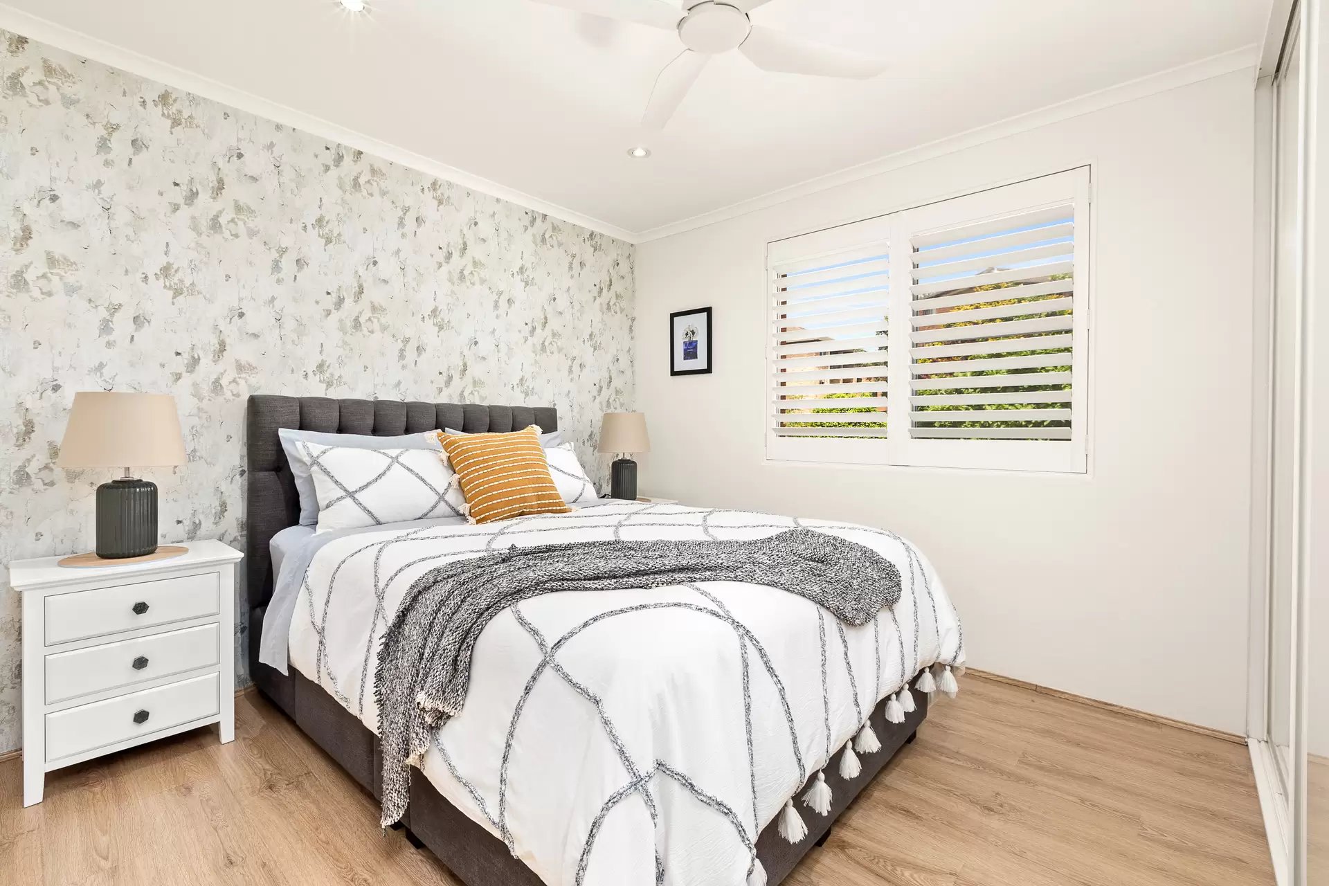 15/4-6 Harvard Street, Gladesville Sold by Cassidy Real Estate - image 1