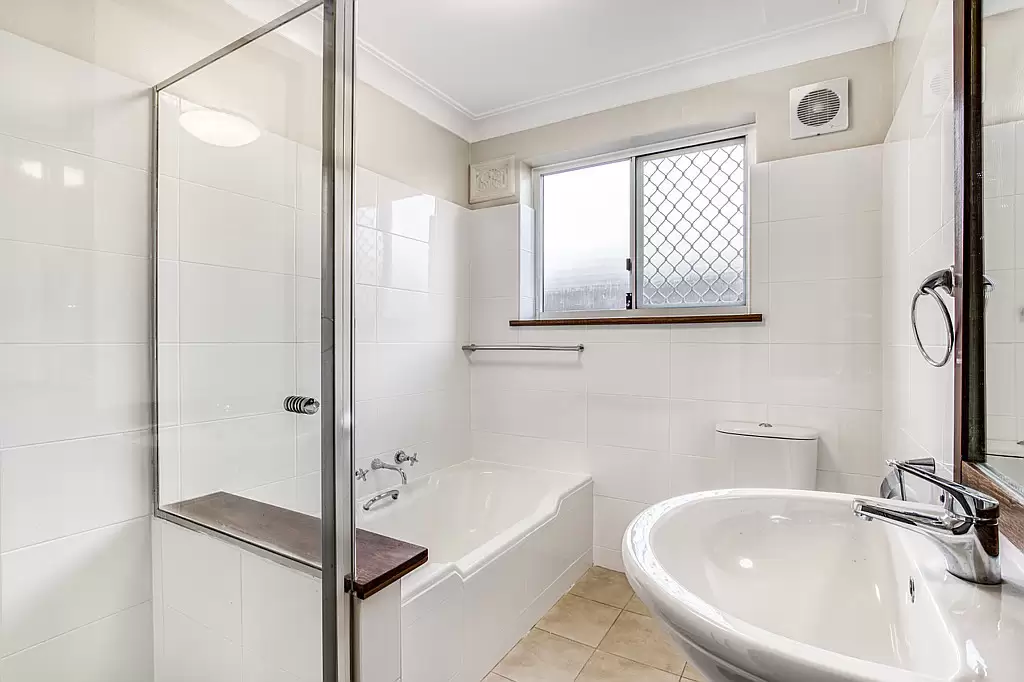 9/27 Wharf Road, Gladesville Leased by Cassidy Real Estate - image 1