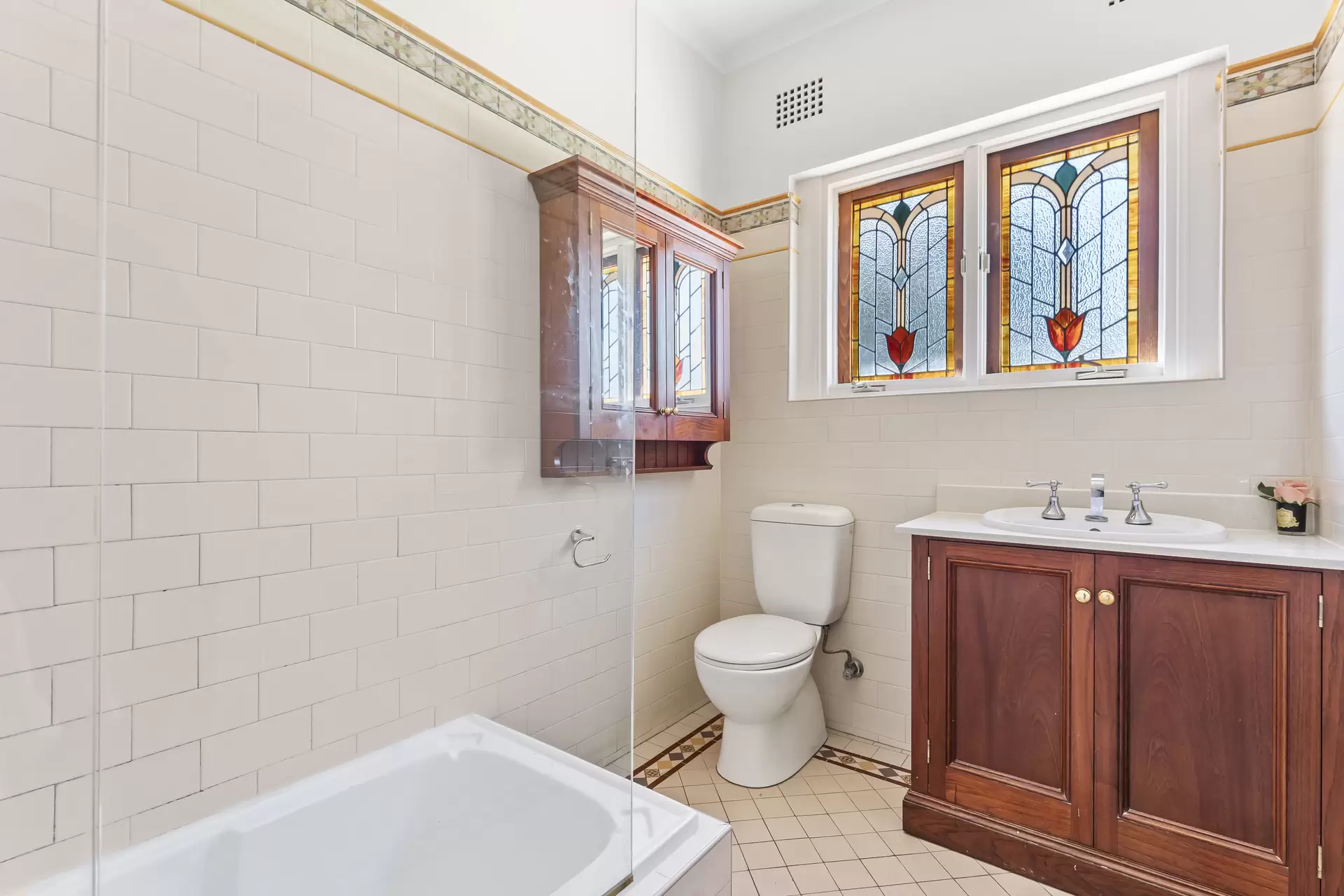 1 Douglas Street, Putney Leased by Cassidy Real Estate - image 1