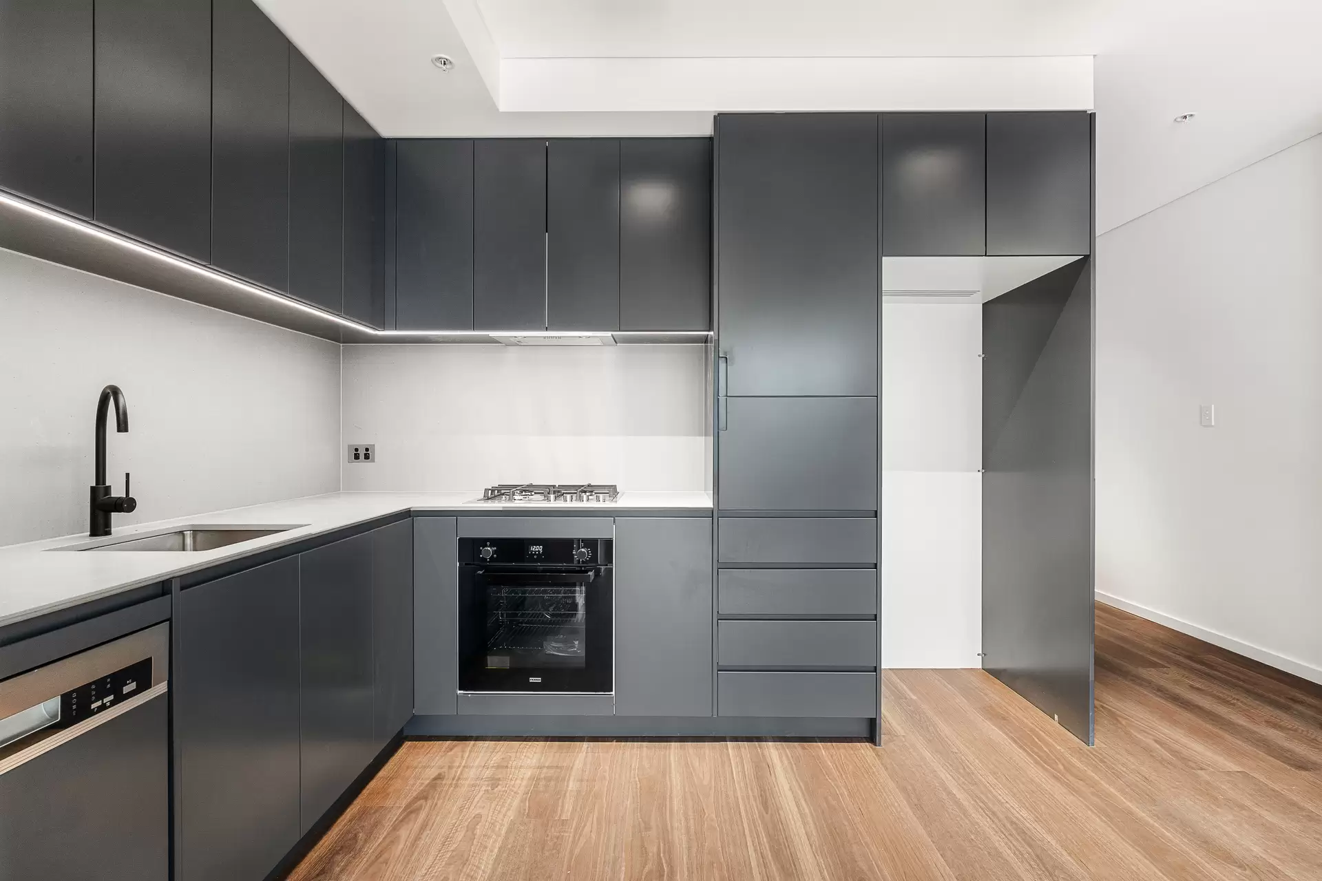 11/13-15 Farm Street, Gladesville Leased by Cassidy Real Estate - image 1