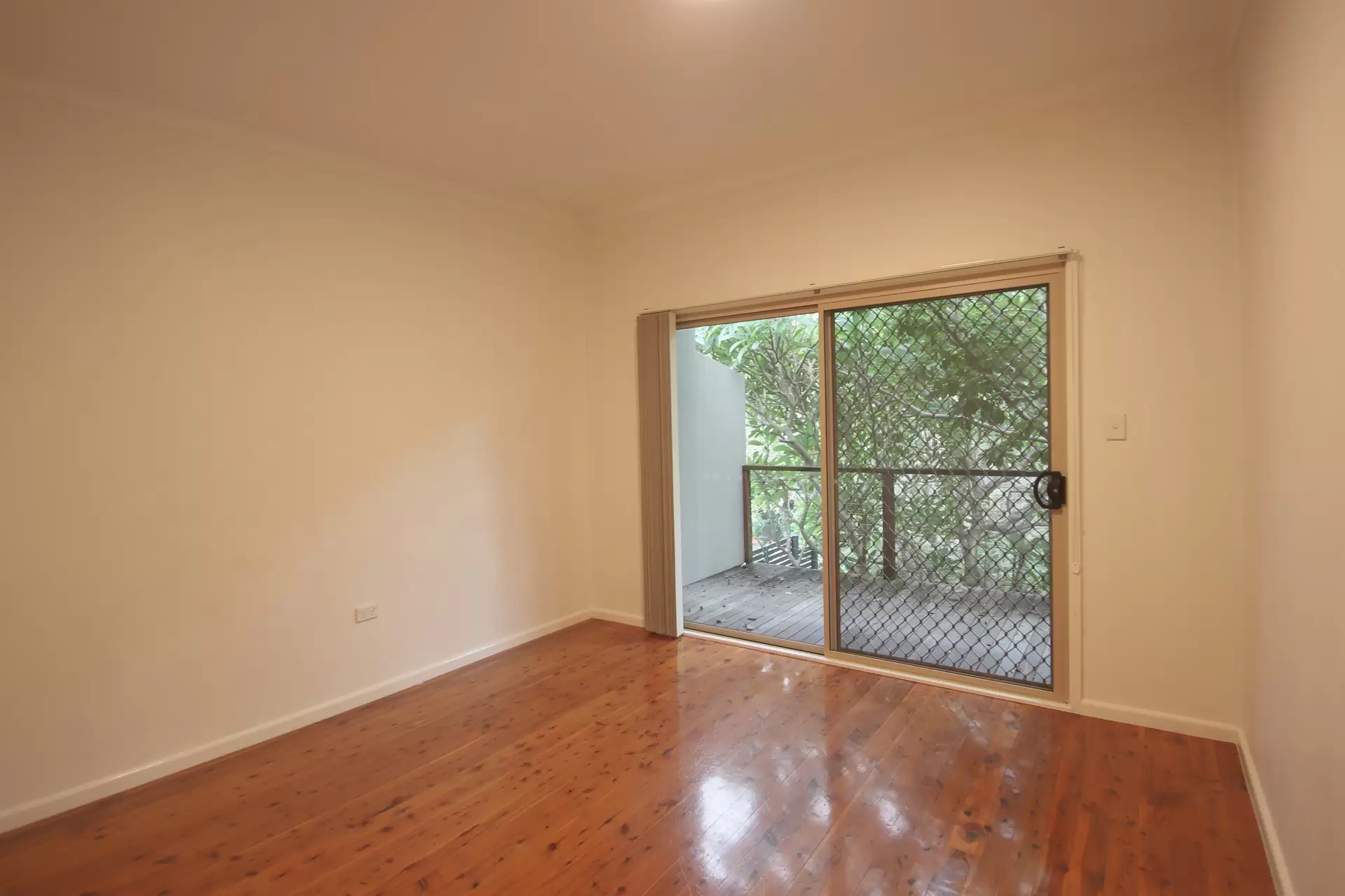 27 Earnshaw Street, Gladesville Leased by Cassidy Real Estate - image 1